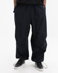 KARL KANI PANTS PARACHUTE BLACK