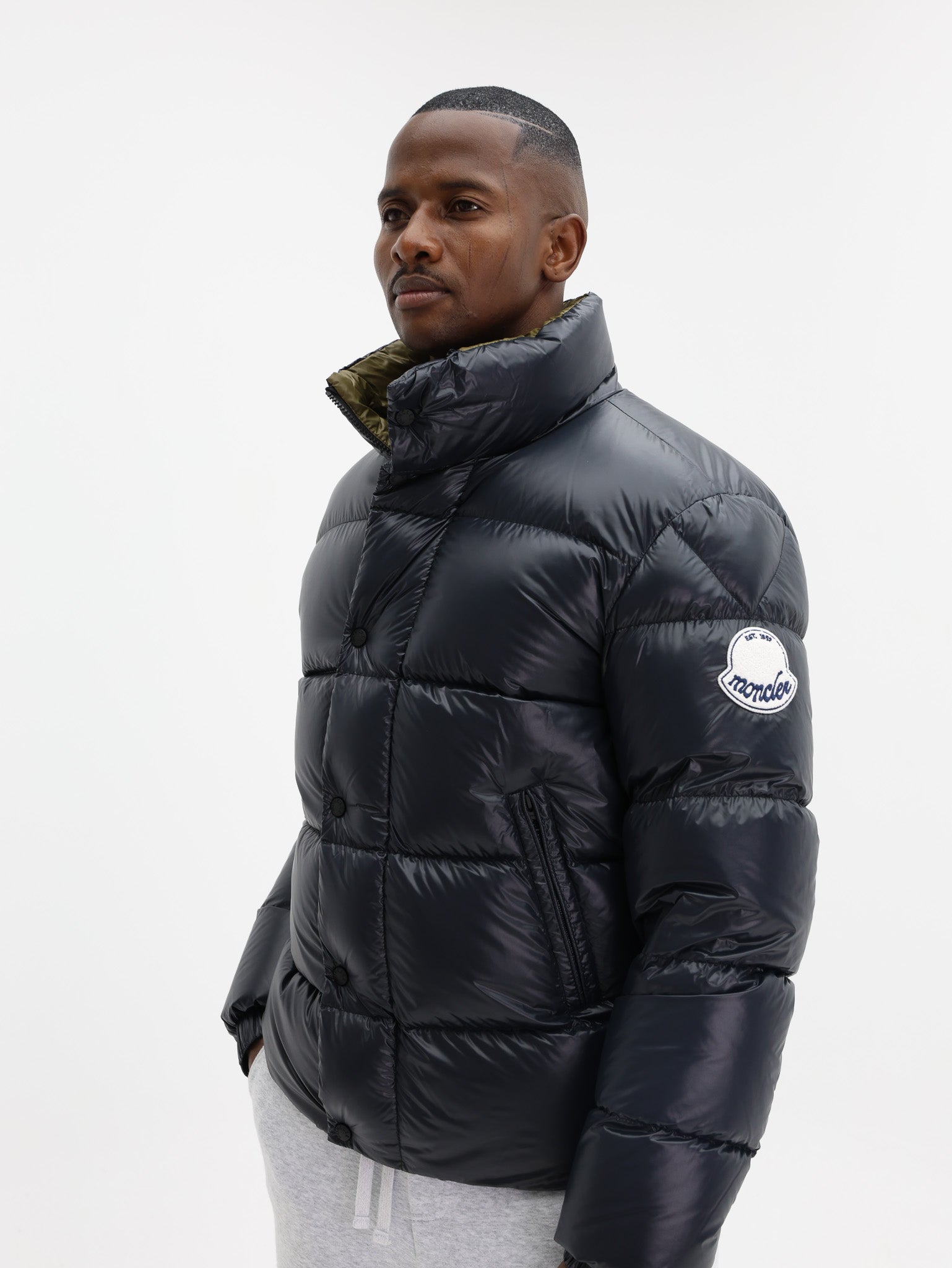 Moncler Jacket Tripiti Puffer Logo Black - AL Capone Premium