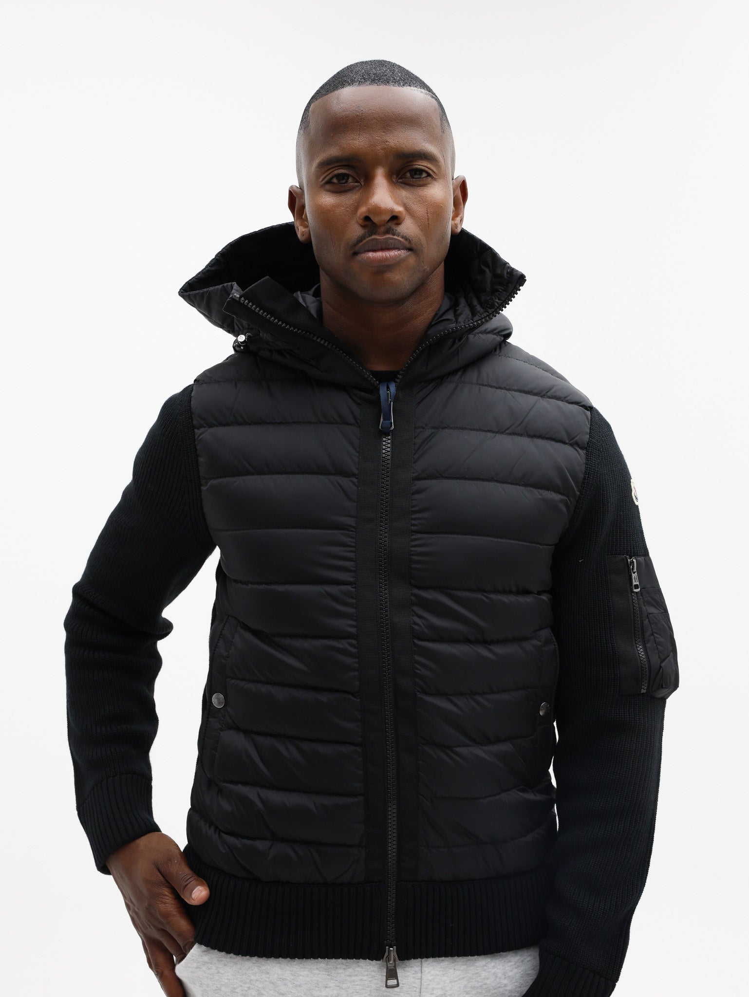 Black T-shirt Cotton Logo Tonal Embroidered Moncler BLACK XS MONCLER トップス – Adams Dr. トップス
