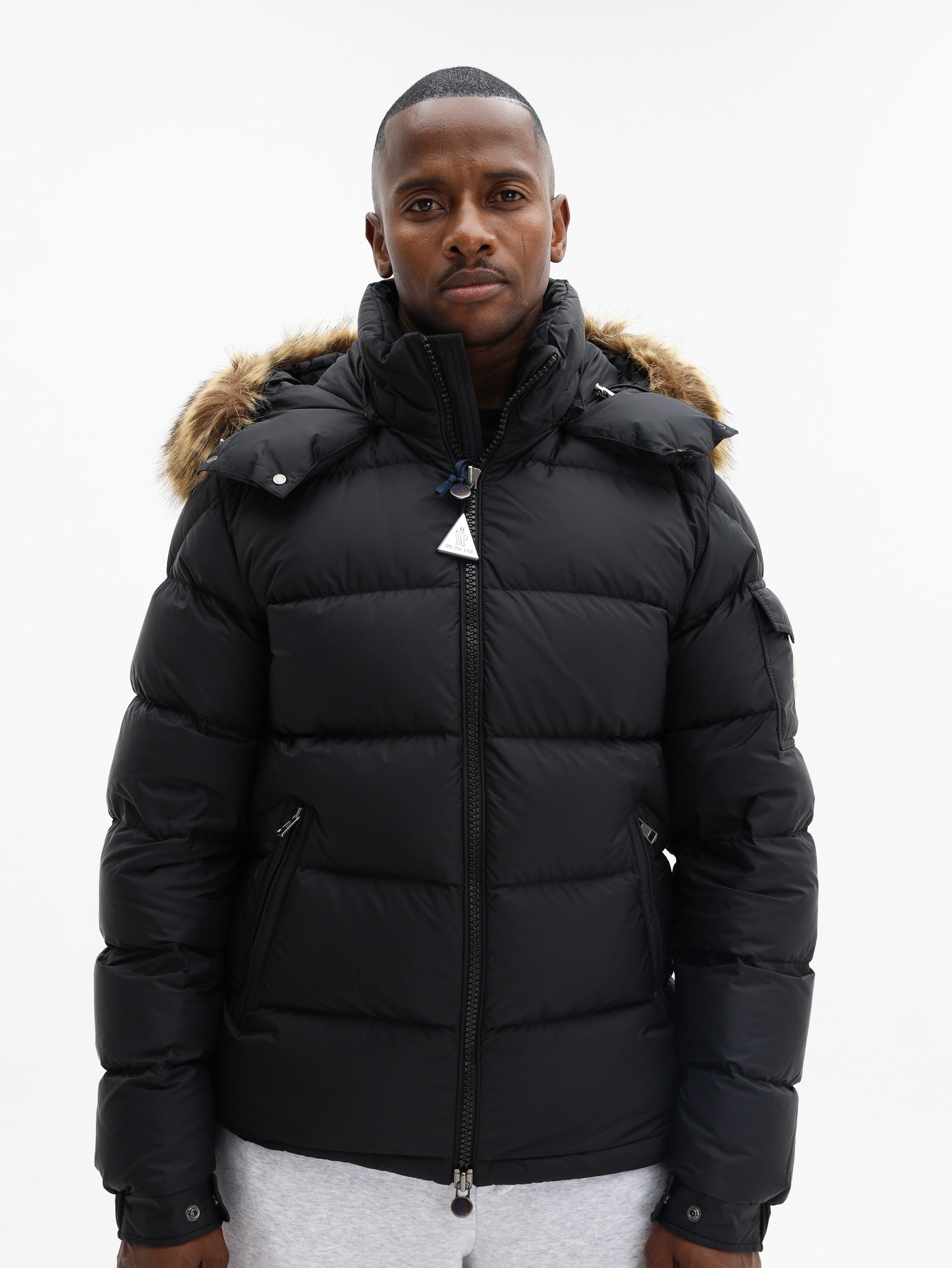 Moncler Jacket Puffer Logo Black - AL Capone Premium