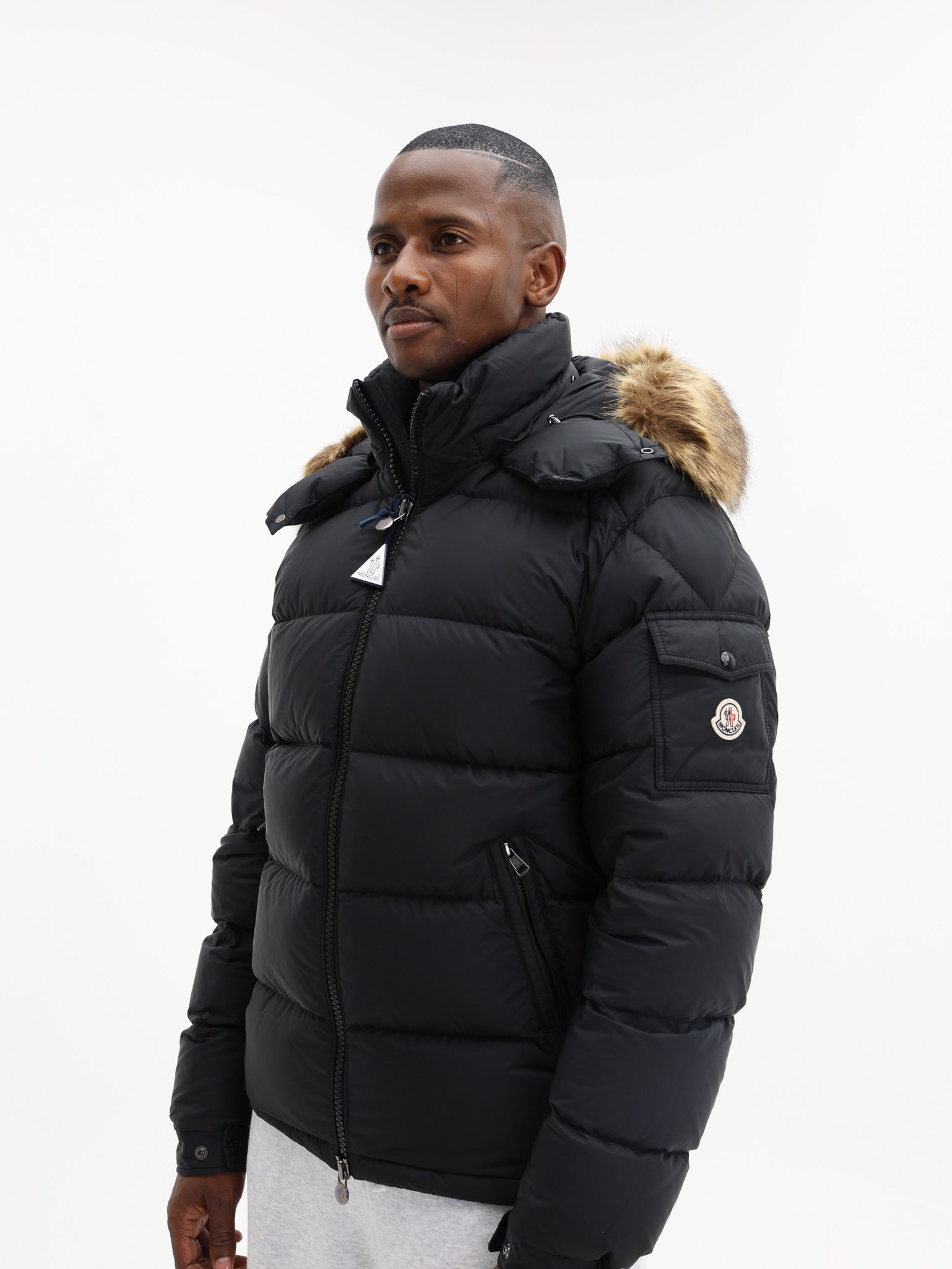 (正規品) MONCLER ALBIREO GIUBBOTTO ジャケット Moncler Jacket Puffer Logo Black - AL Capone Premium