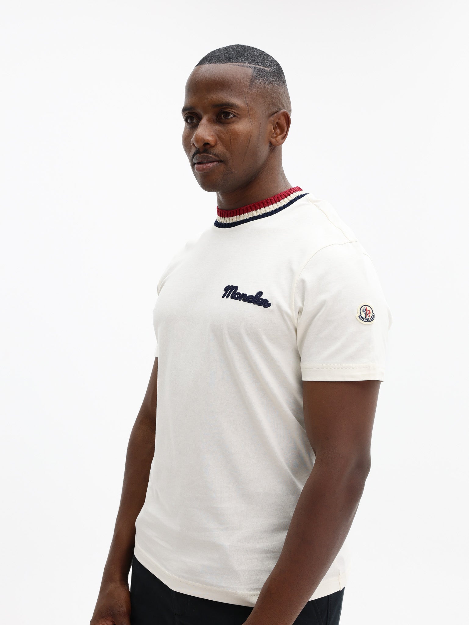 Moncler T-Shirt Logo Off-White - AL Capone Premium