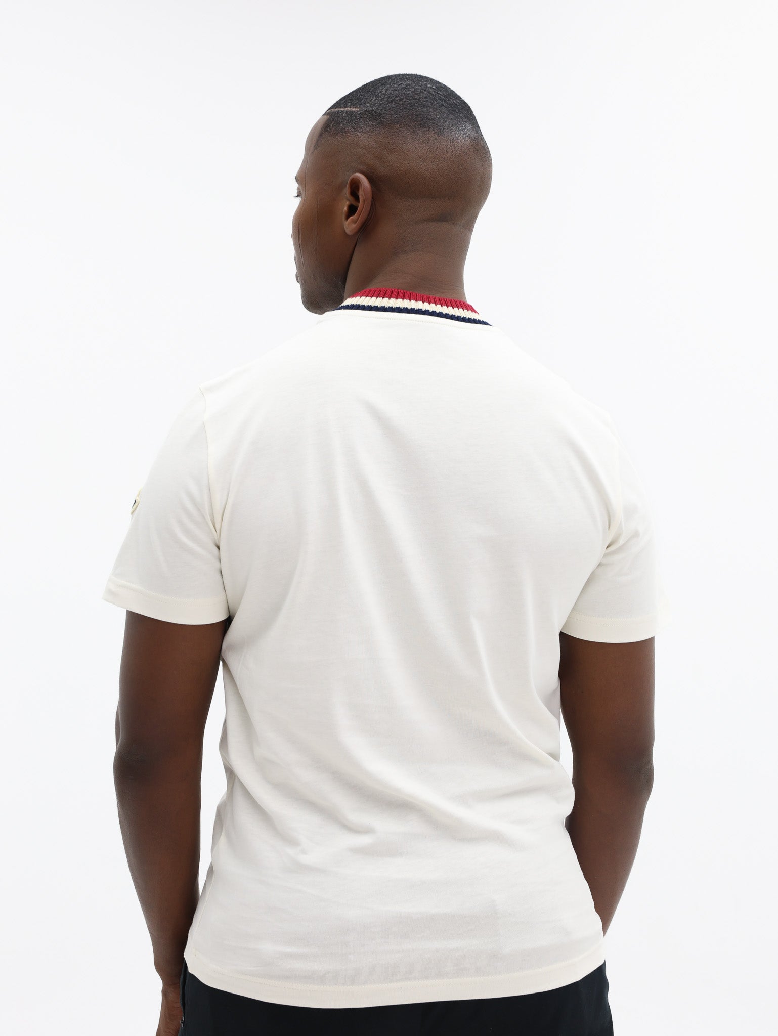 Moncler T-Shirt Logo Off-White - AL Capone Premium