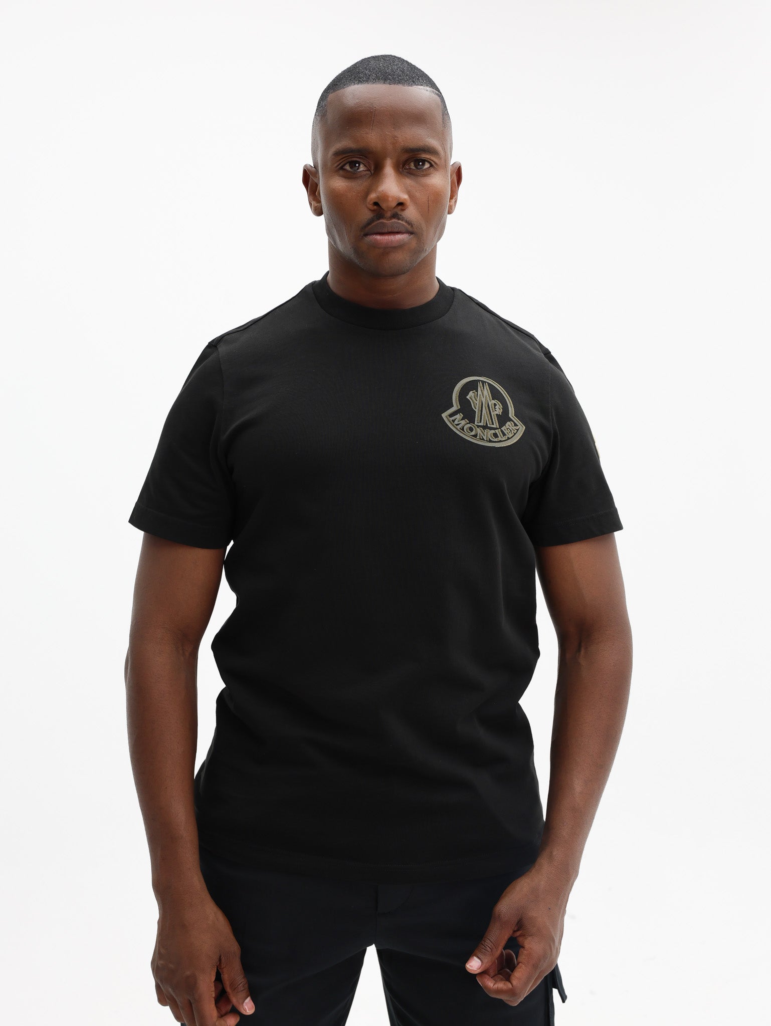 フロントロゴ MONCLER T-SHIRT/size(L)/正規品 Premium Capone AL – Black Logo T-Shirt Moncler トップス