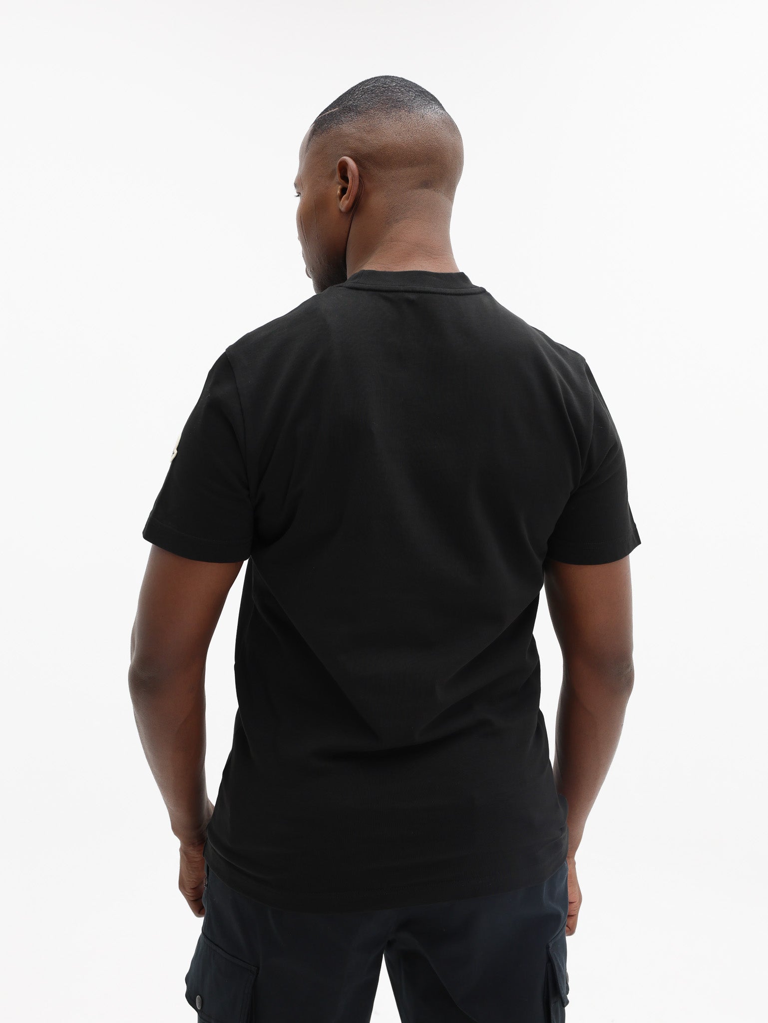 Moncler T-Shirt Logo Black - AL Capone Premium