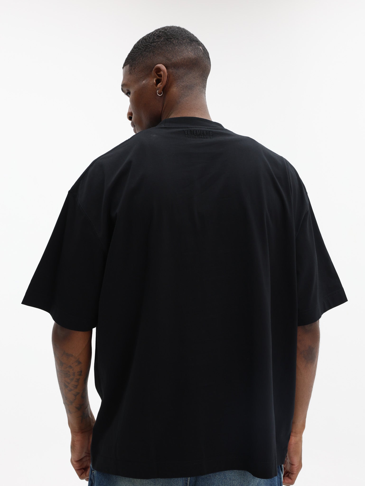 Vetements T-Shirt Metal Logo Regular Black - AL Capone Premium
