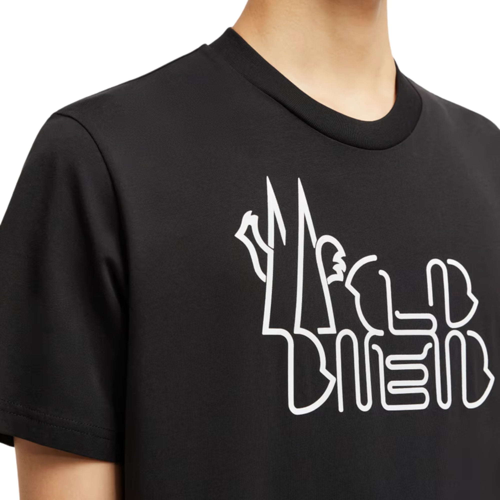 Moncler T-Shirt Curved Logo Black-White-AL Capone Premium