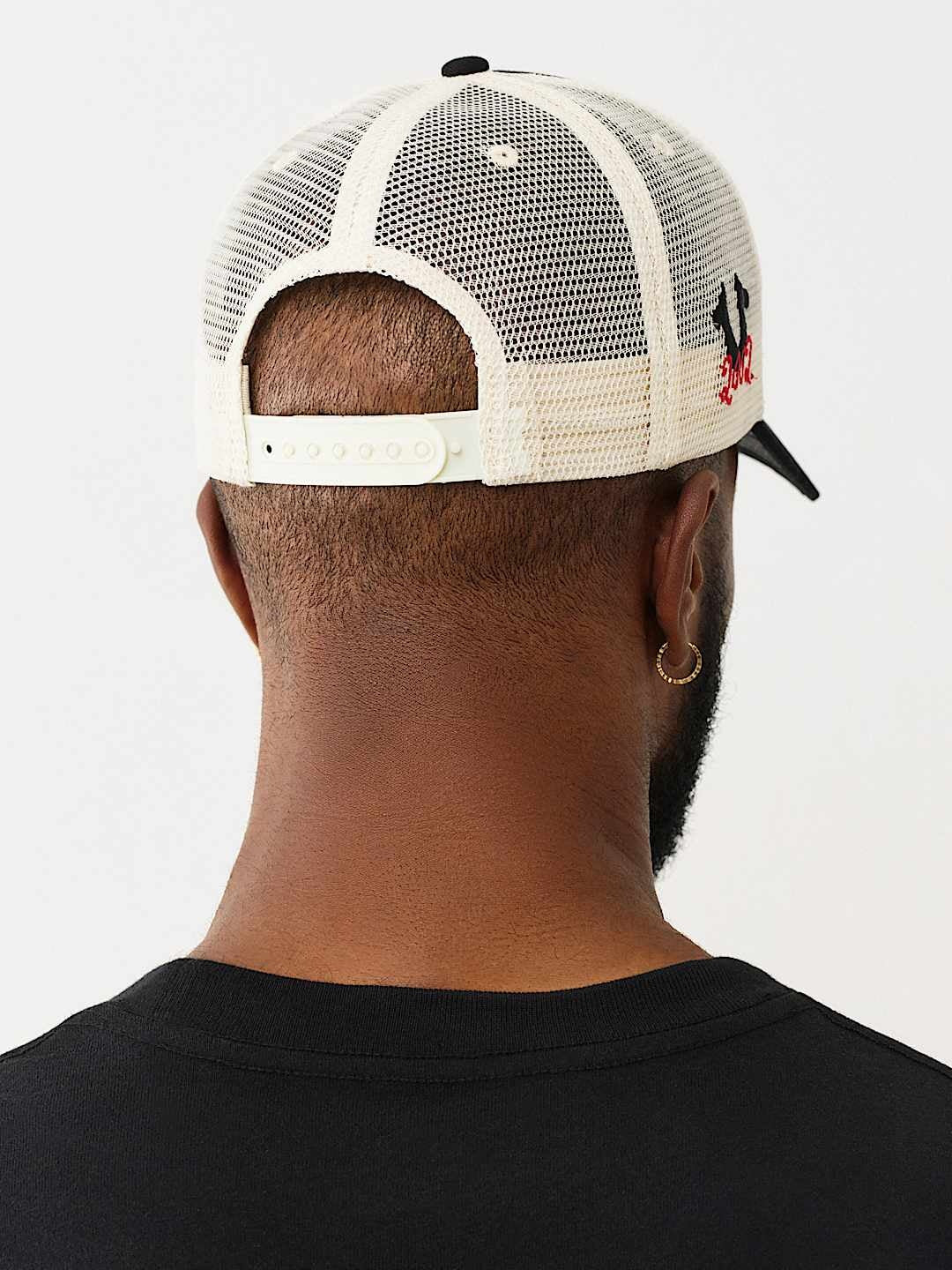 True Religion Varsity Trucker Cap Black/White - AL Capone Premium