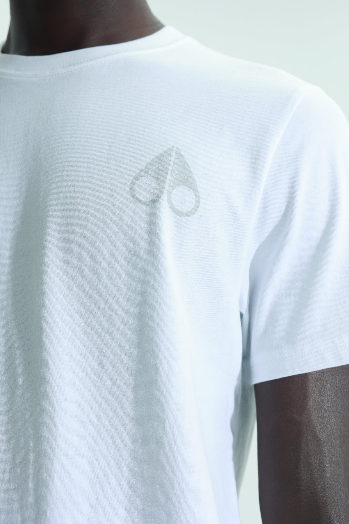 Moose Knuckles T-Shirt Off Island Off White