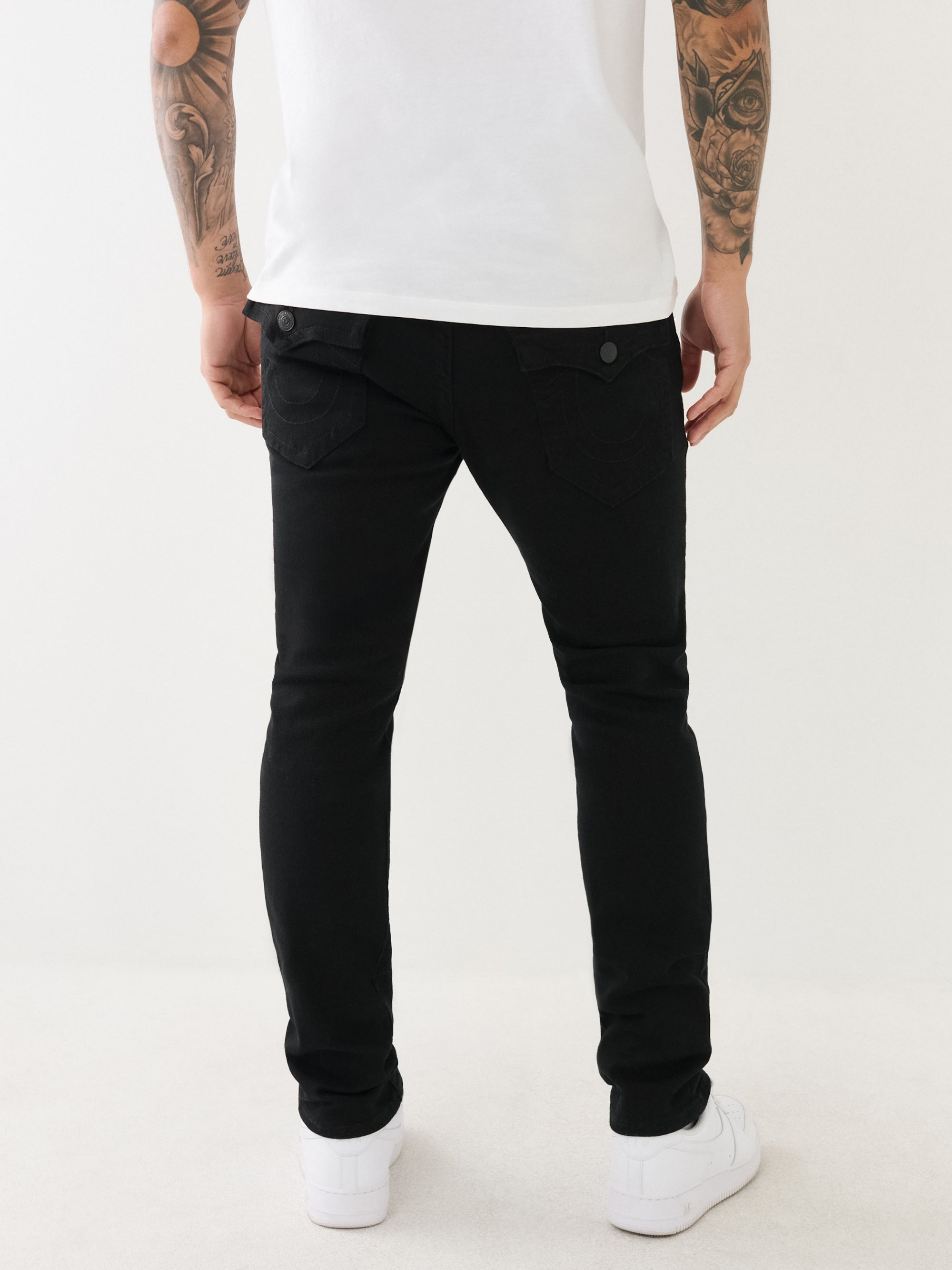 True Religion Rocco Flap Sn 32 Inseam Body Rinse Black