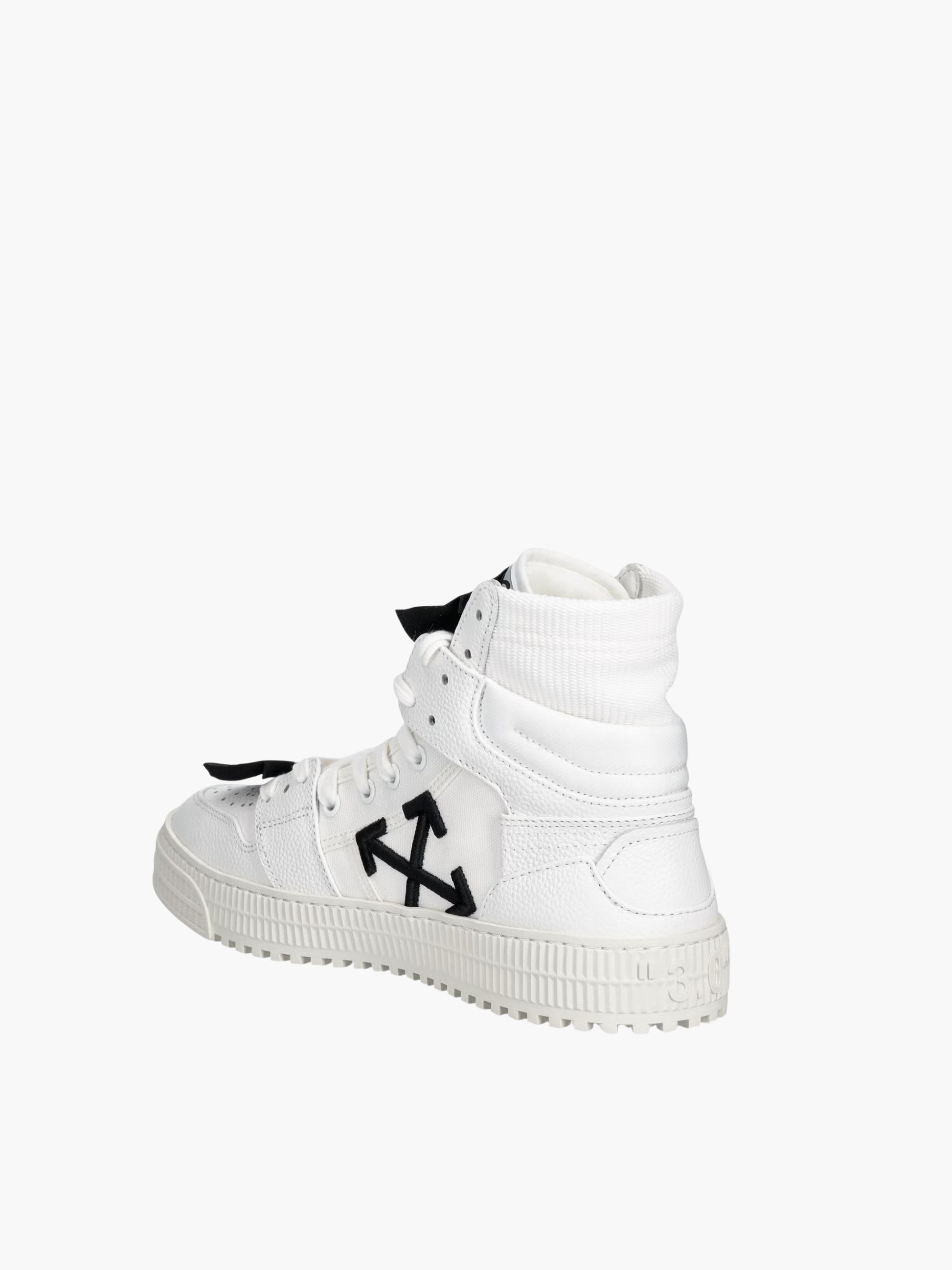 Off-white Sneakers Ows82 Off Court Black/White