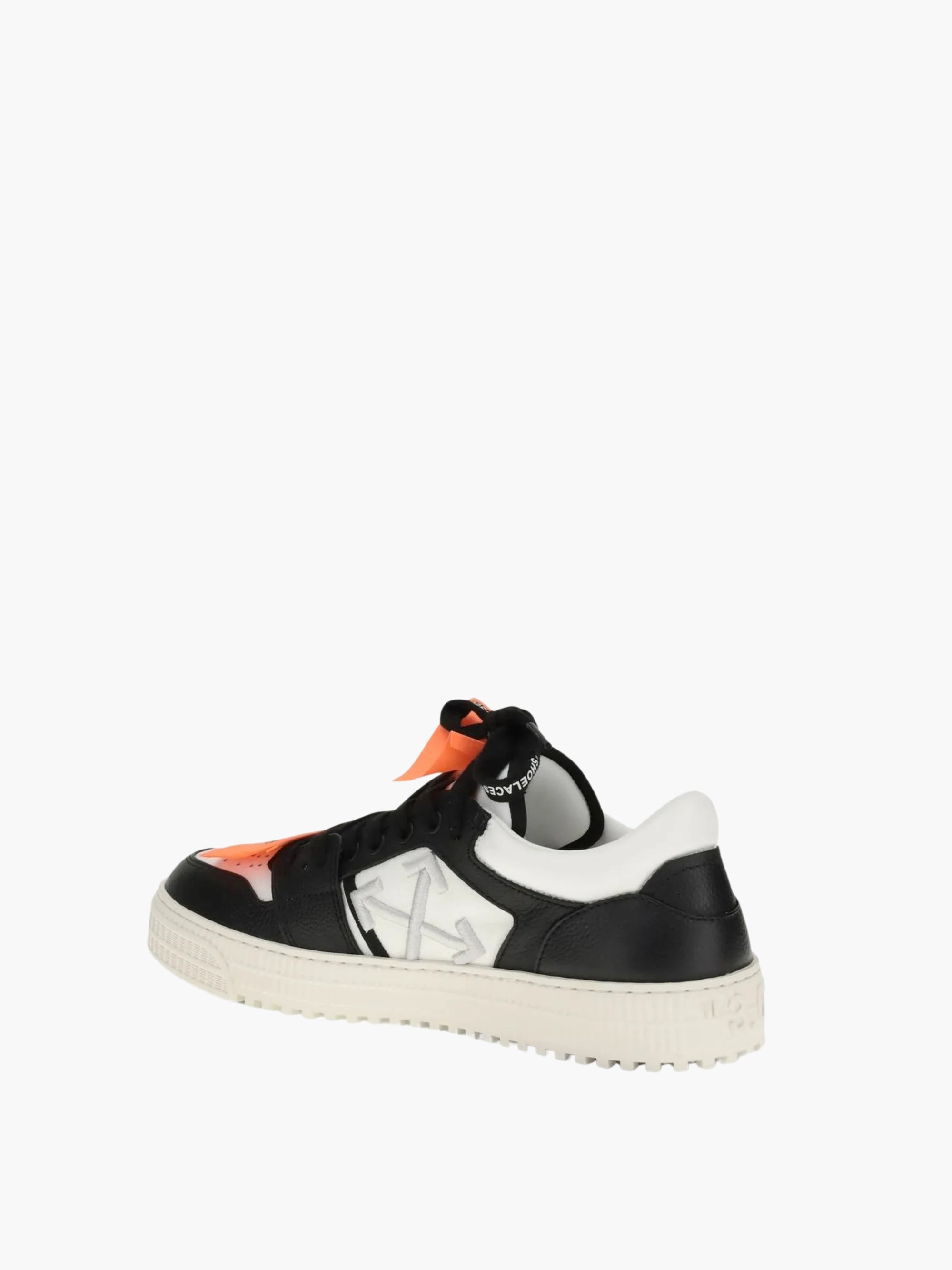 Off-white Sneakers Ows115 M-low Top Black/White