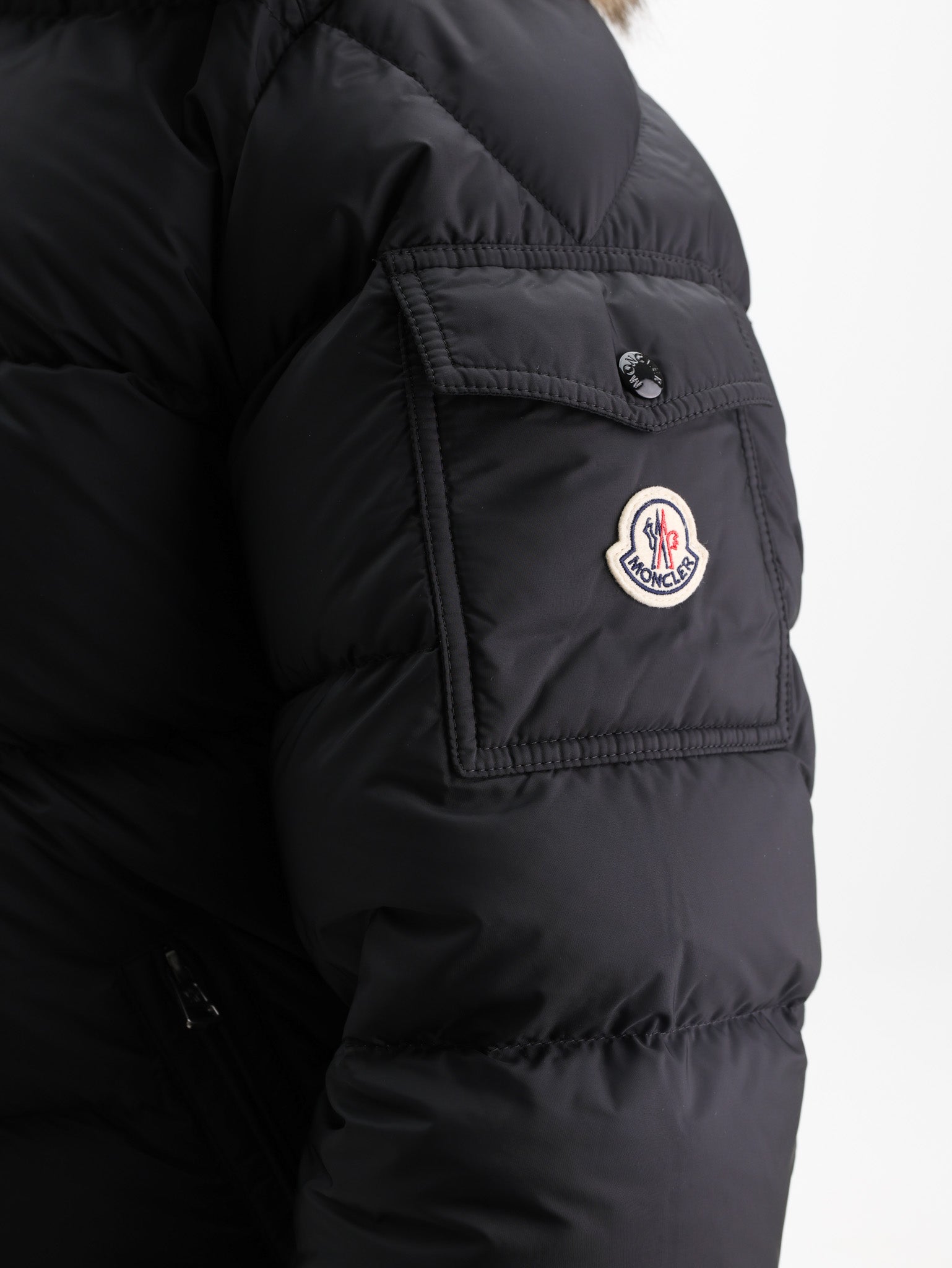 Moncler Jacket Puffer Logo Black - AL Capone Premium