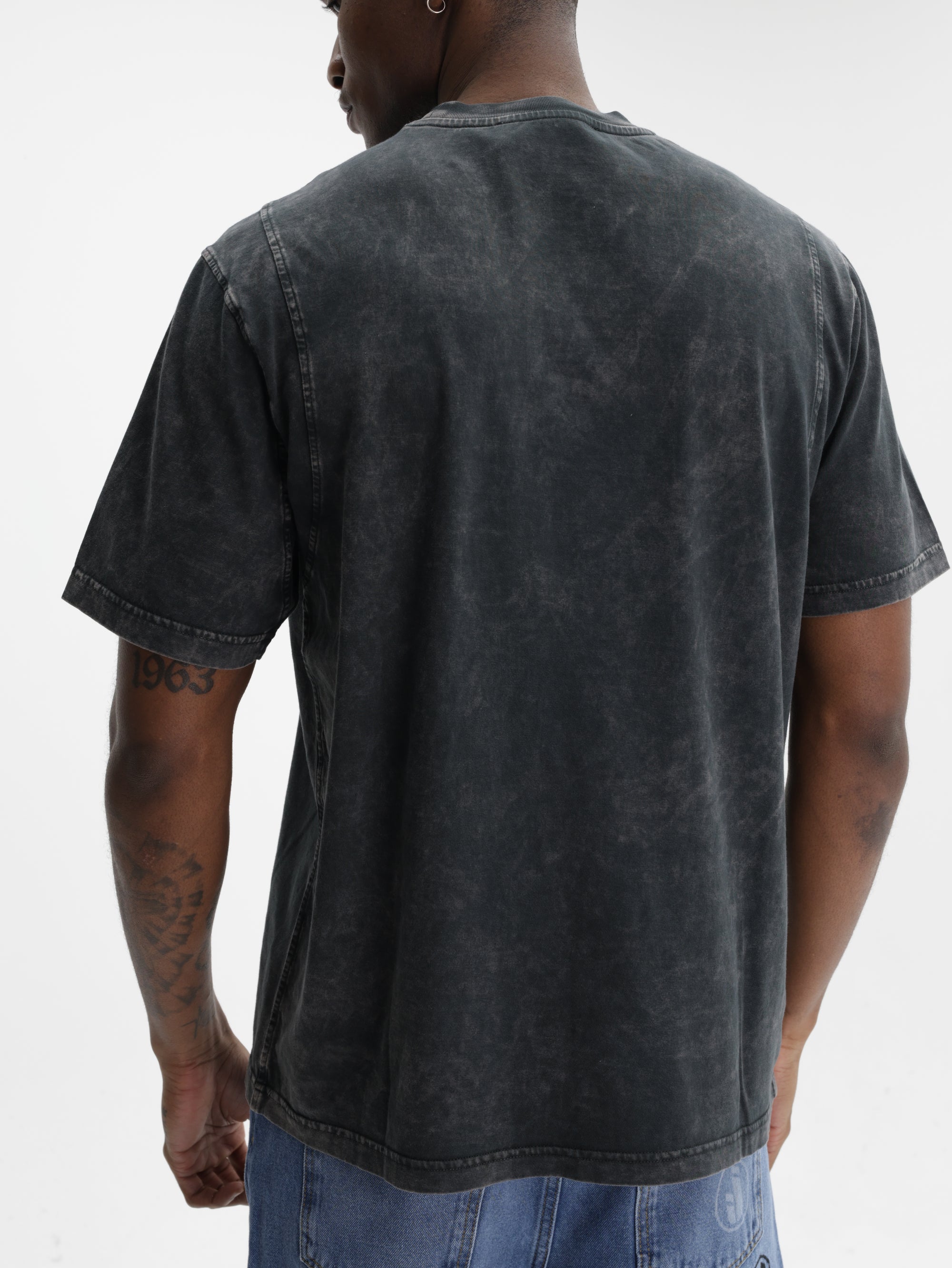 Iceberg T-Shirt Chest Logo Tag Crew Black