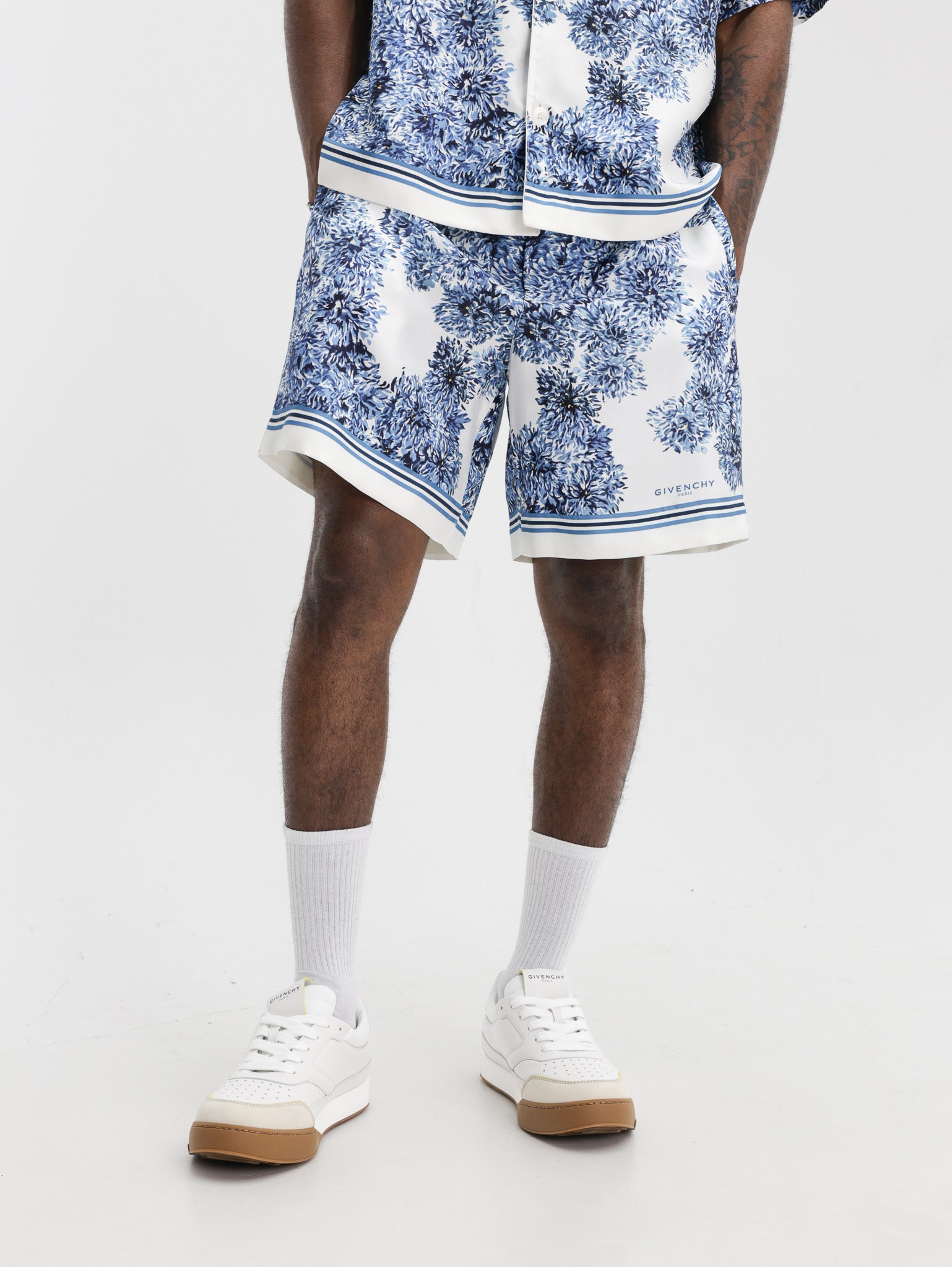 Givenchy Short Flower Print  Blue/White