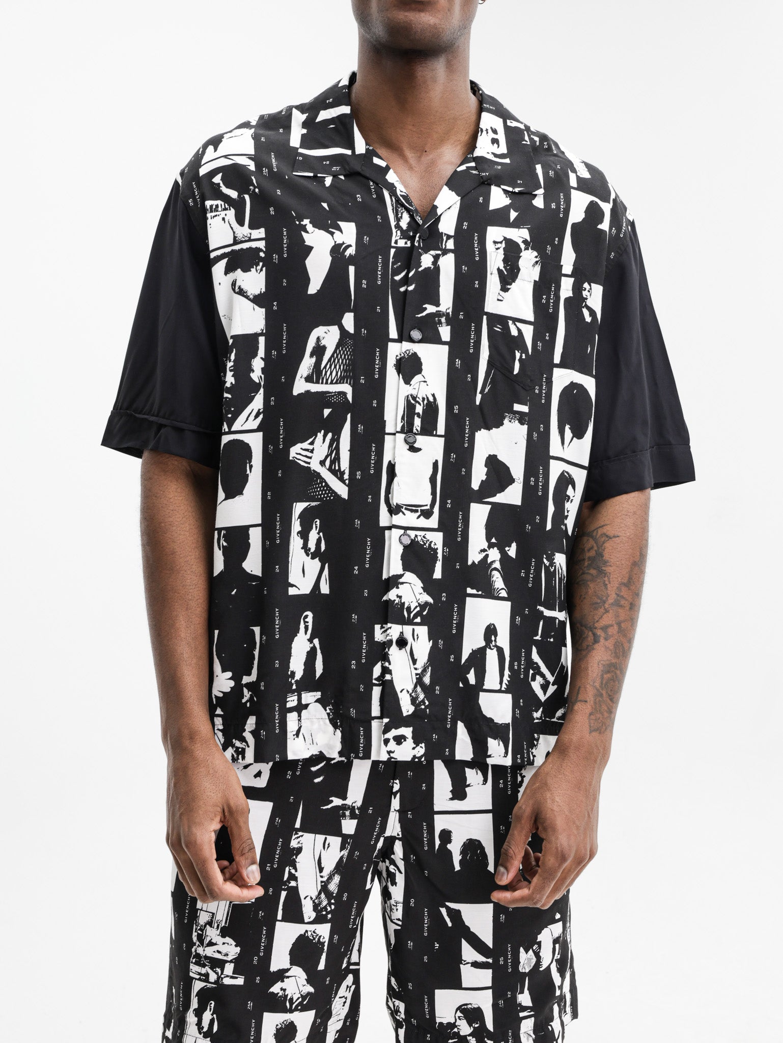 Givenchy Shirt Ss Graphic All Over Print Black/White