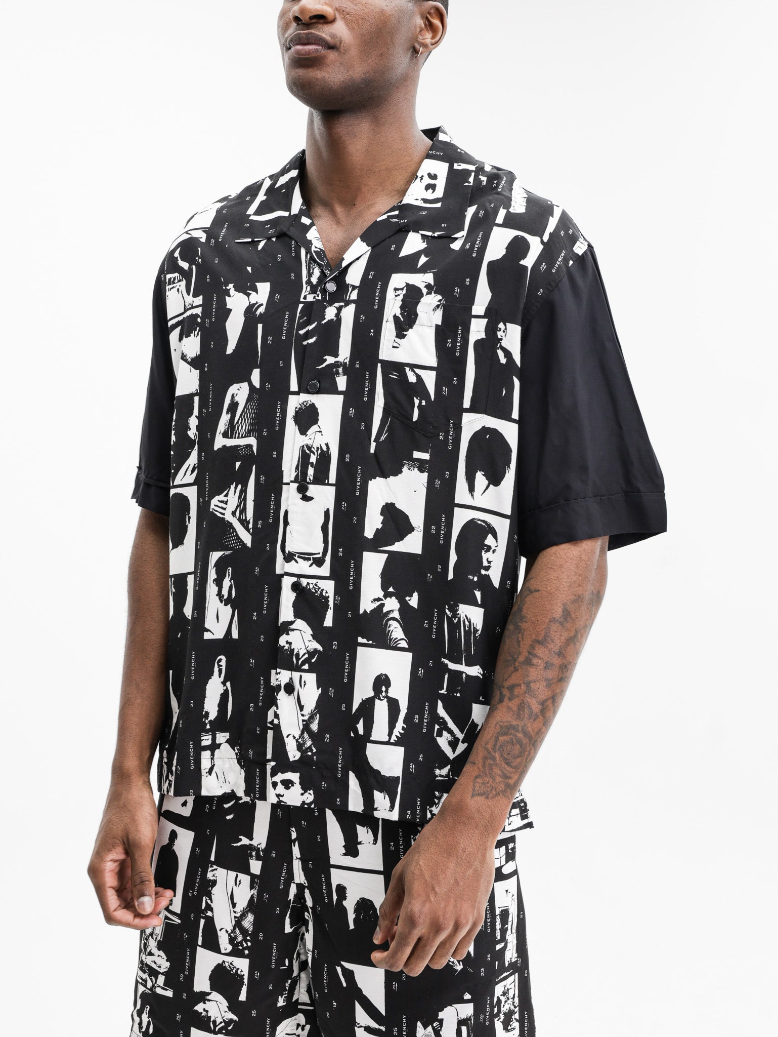 Givenchy Shirt Ss Graphic All Over Print Black/White