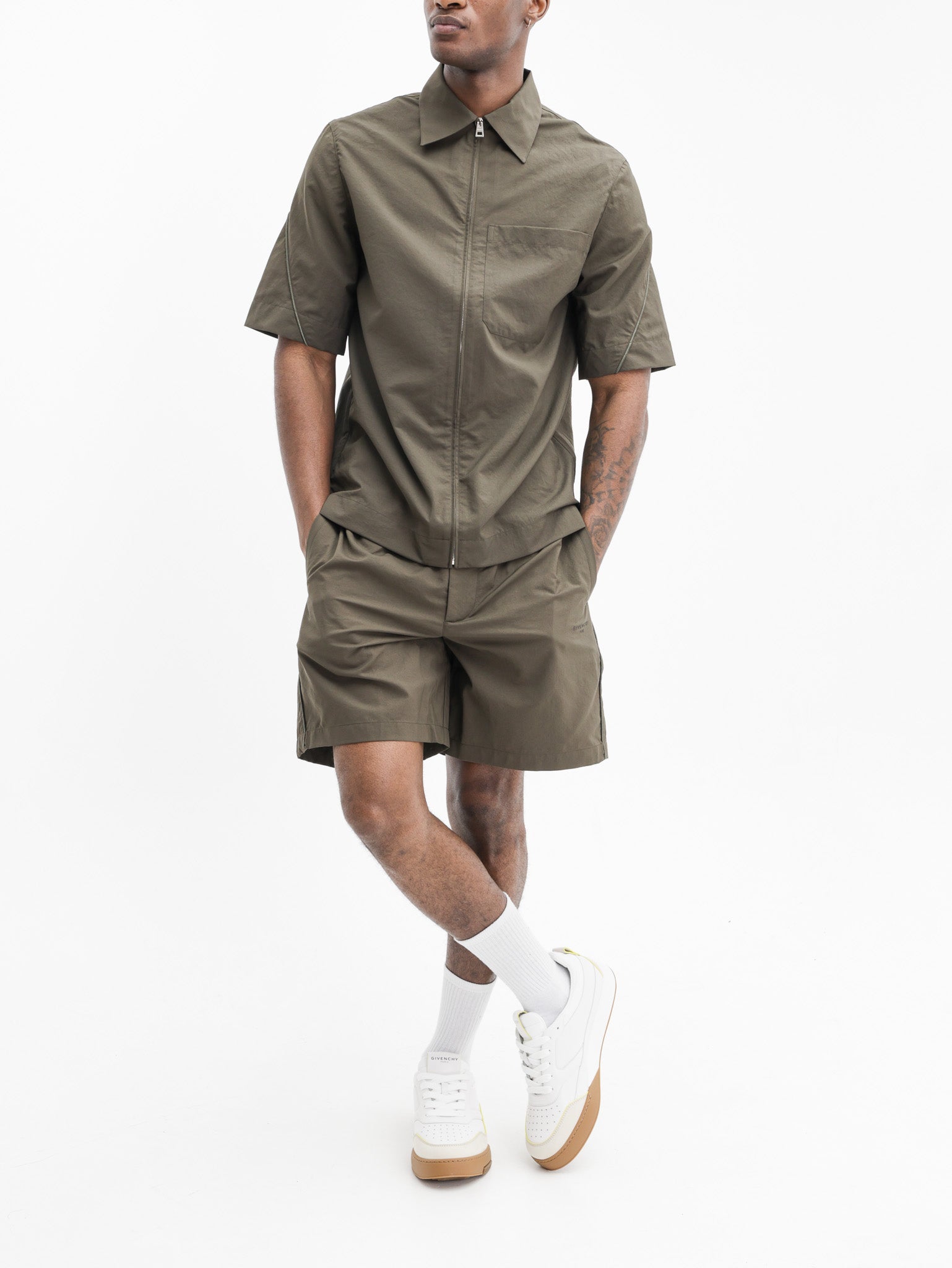 Givenchy Short Relaxed Fit Brown