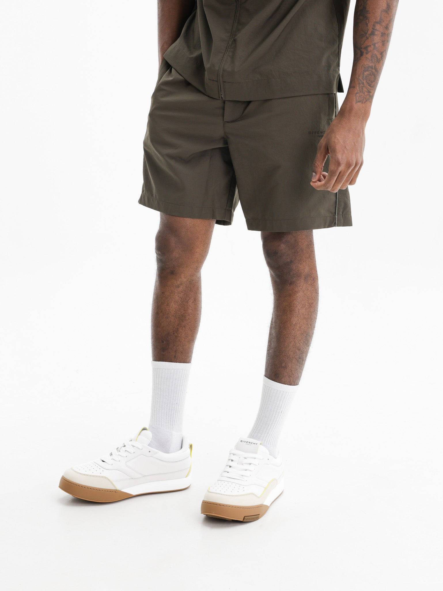 Givenchy Short Relaxed Fit Brown