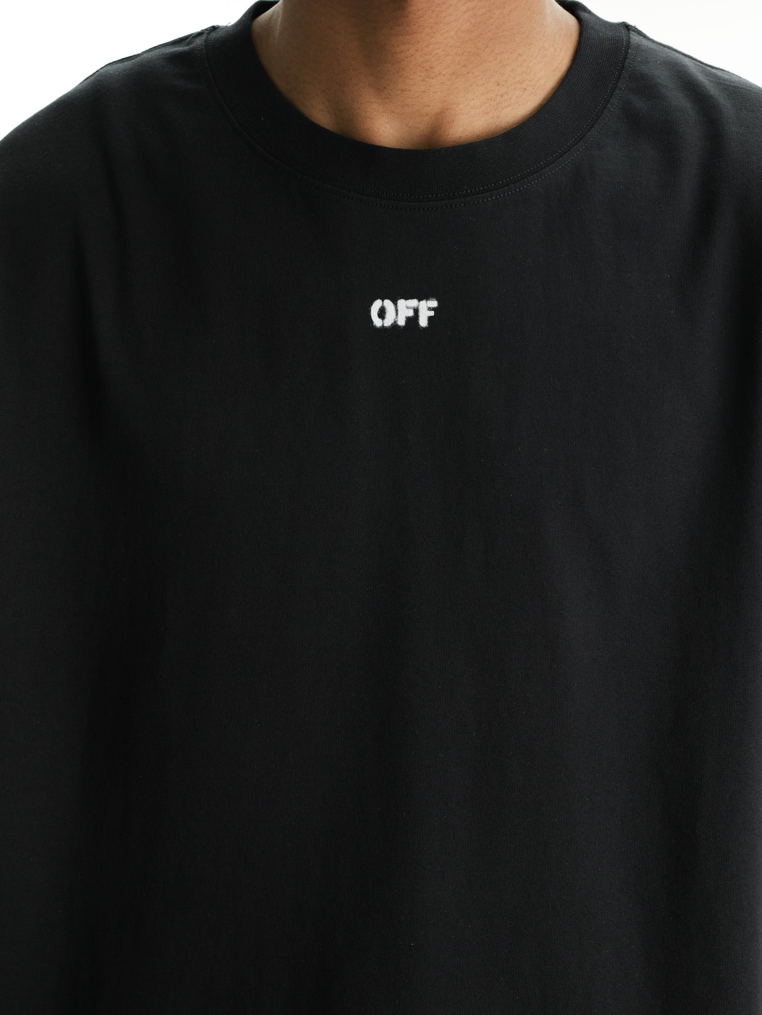 Off - White T-Shirt Rubbed Paint Arrows Black