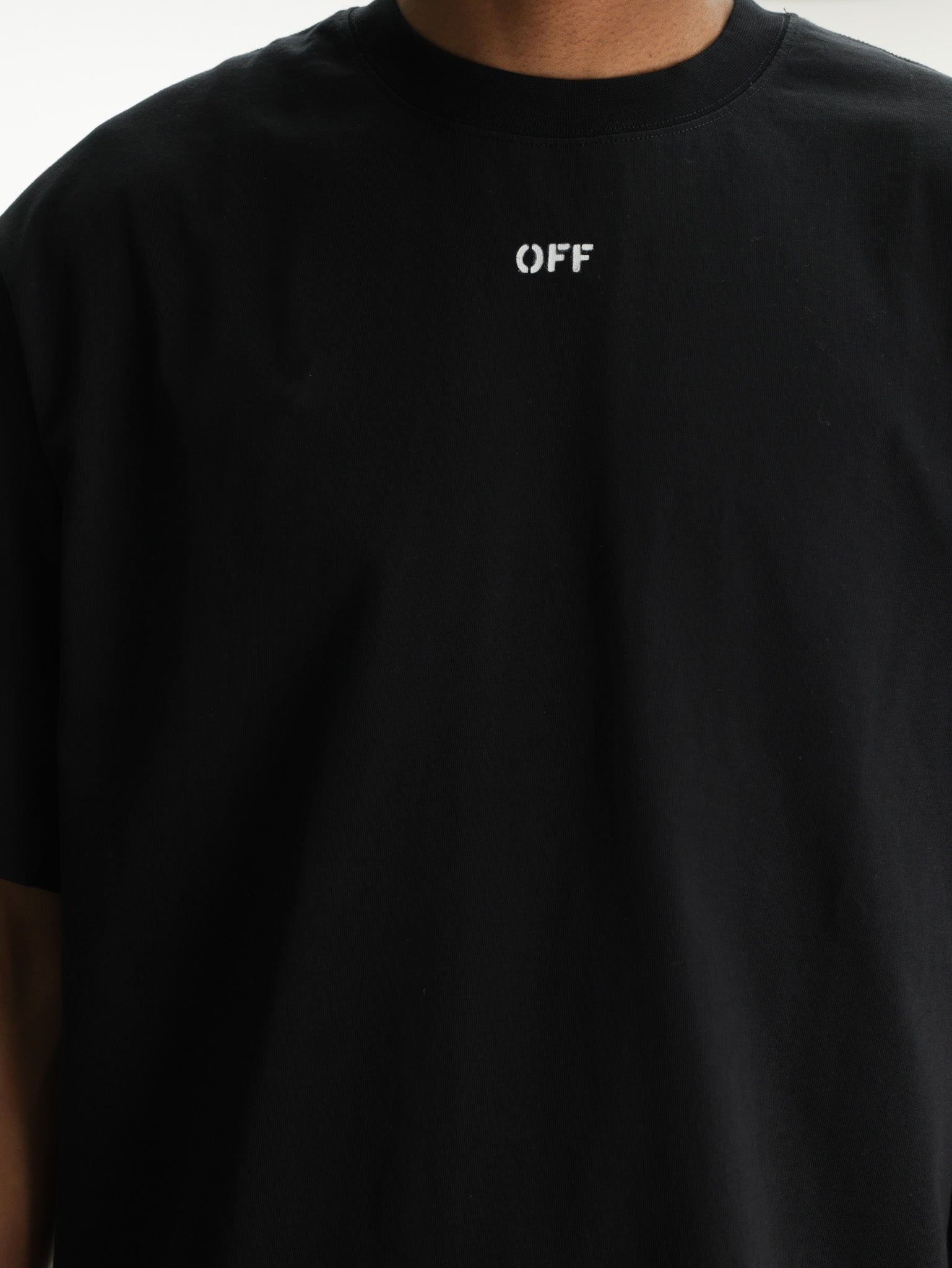 Off - White T-Shirt Chain Araldic Arrow Black