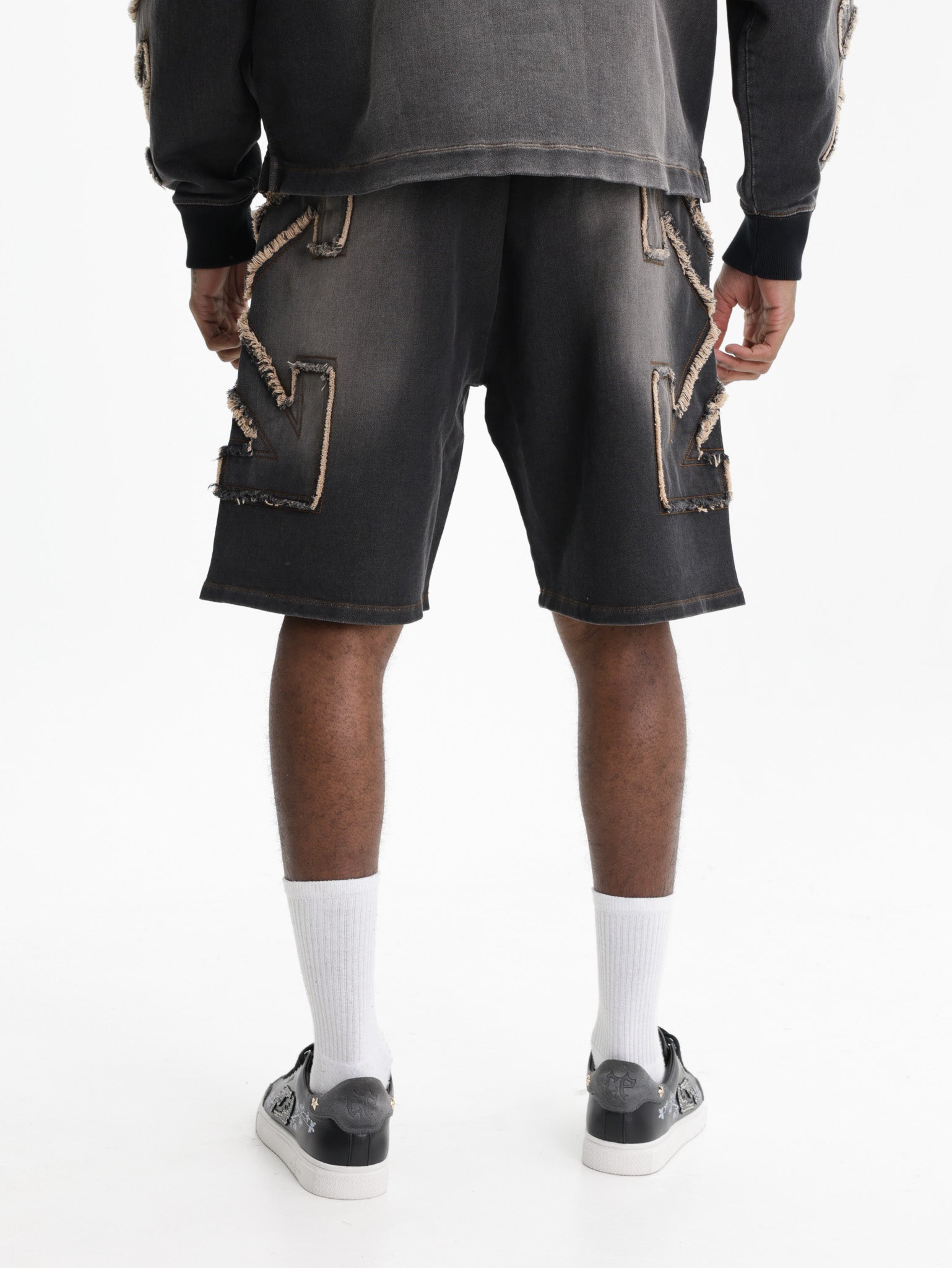 Off - White Shorts Arrow Distr Den Black