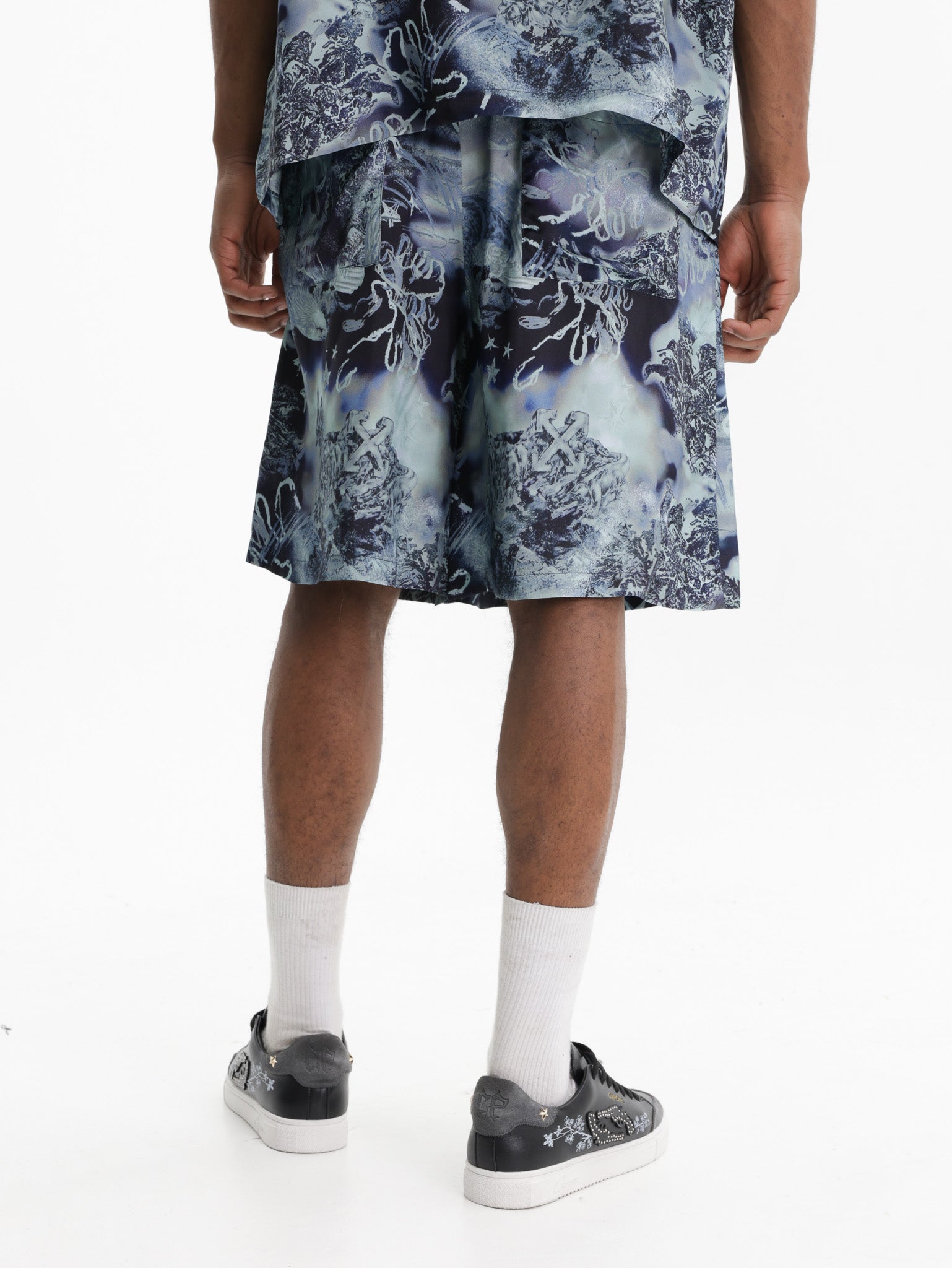 Off - White Shorts Printed Bowling Blue