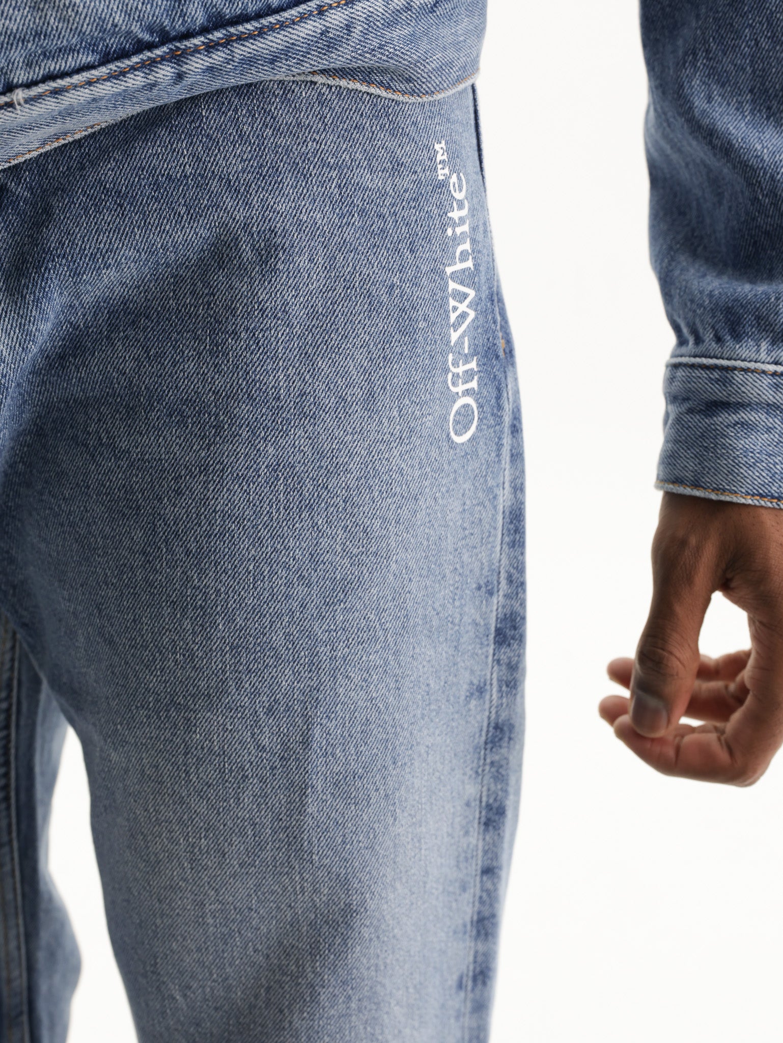 Off - White Jeans Half Arrow Twisted Light Wash