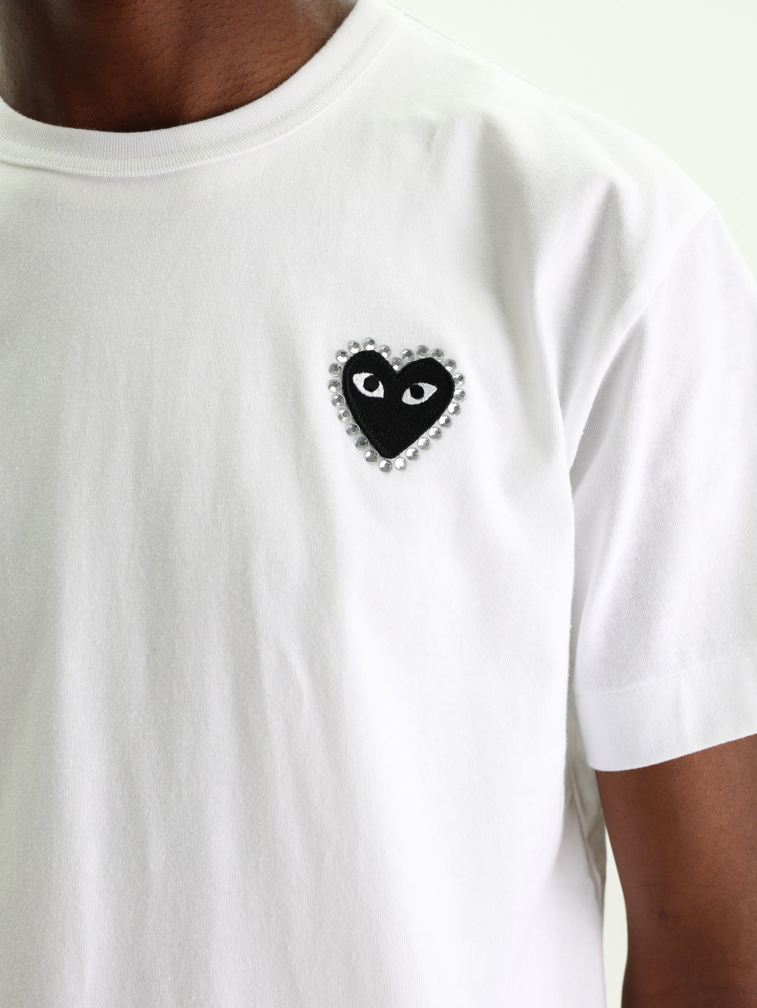 Comme Des Garcons T-Shirt Play Rhinestone Heart White - AL Capone