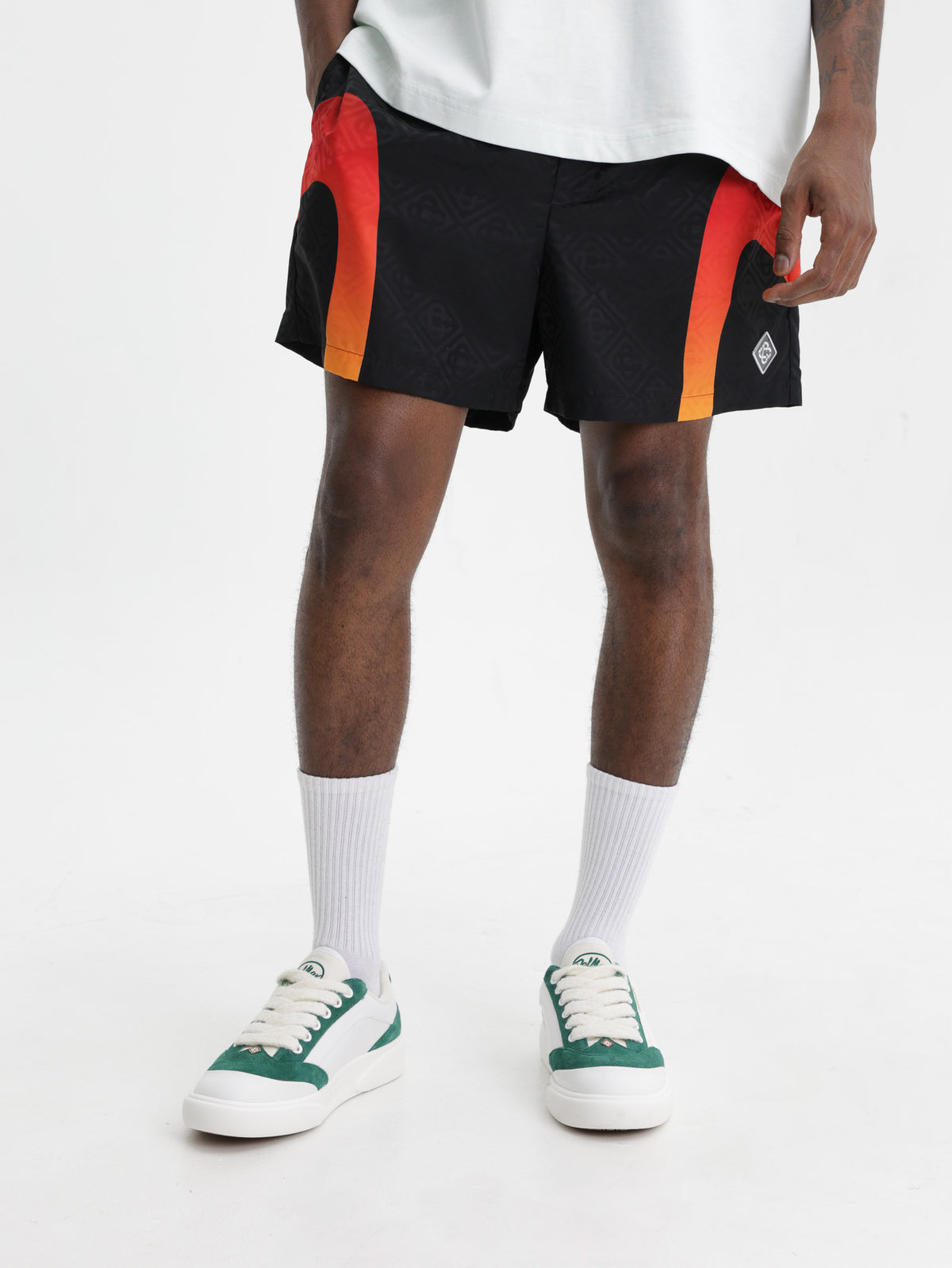 Casablanca Short Gradient Panel Jacquard Black/Red