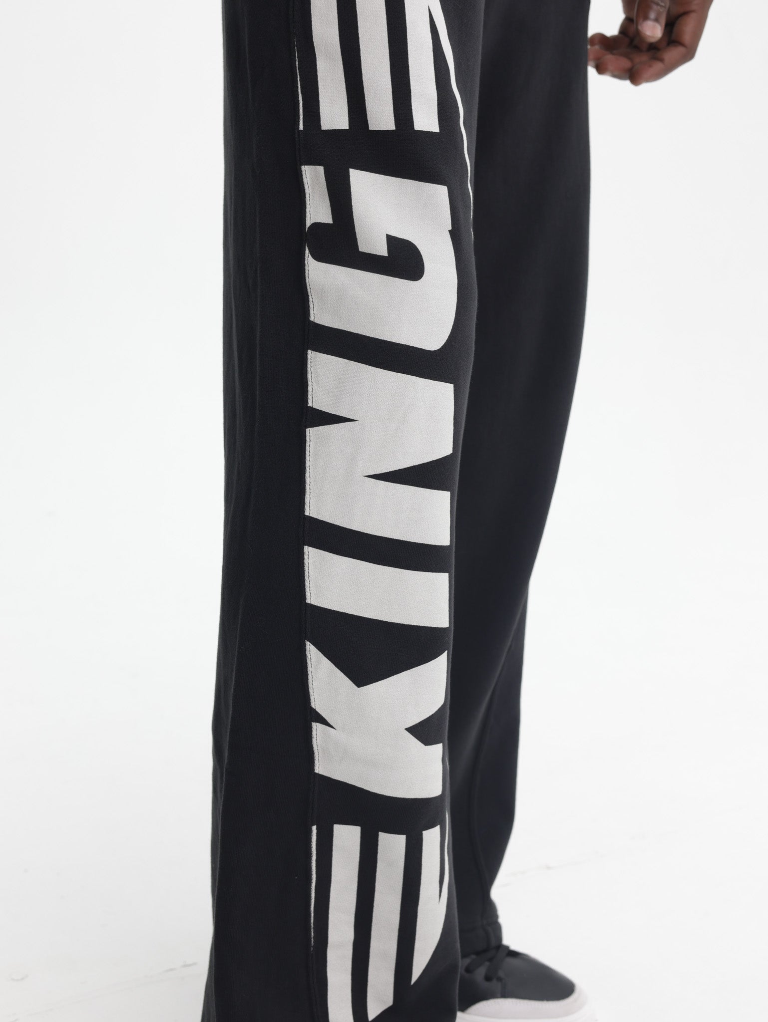 PUMA TRACK PANTS KING BLACK-WHITE