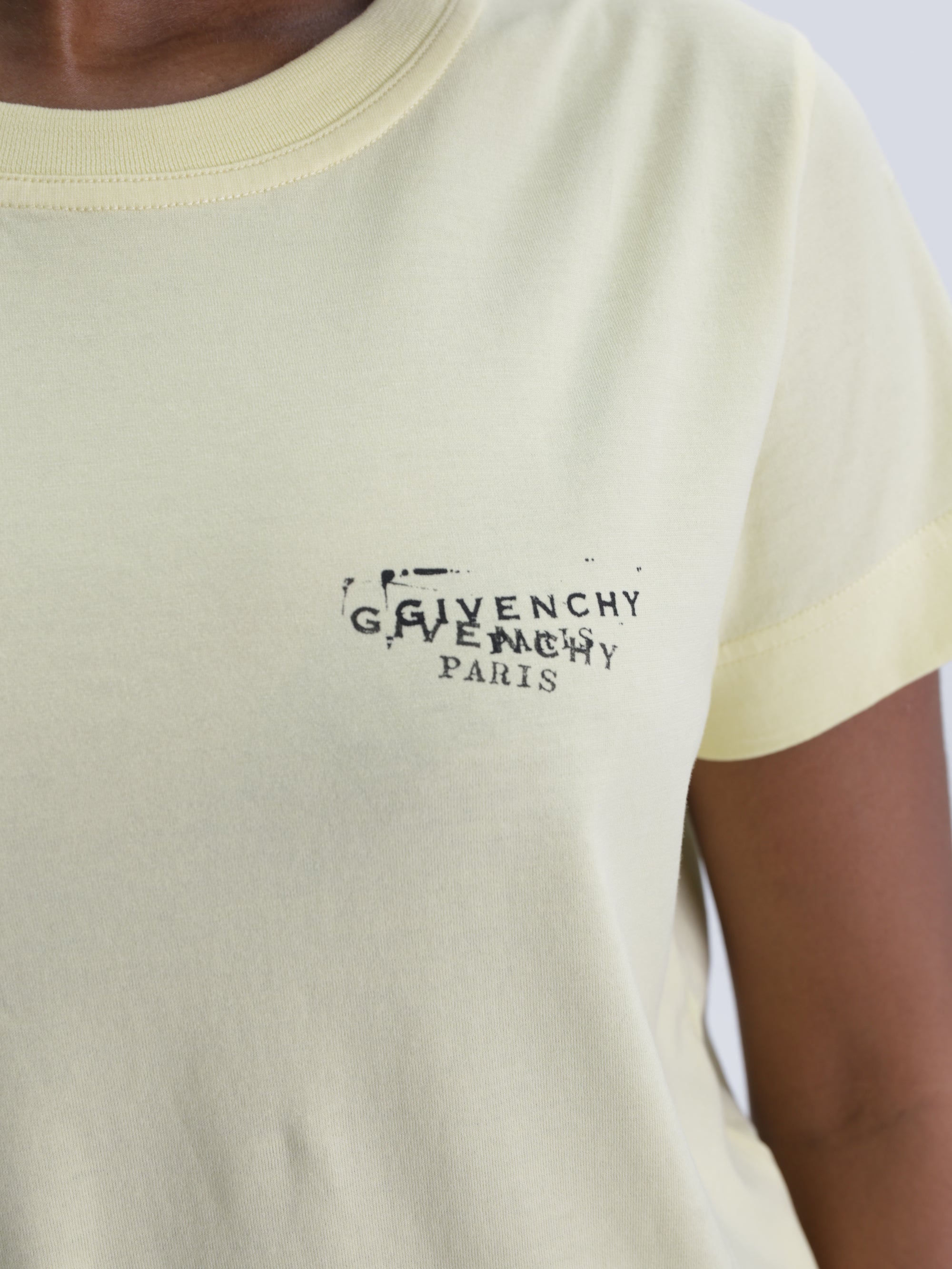 Givenchy T-Shirt Small Logo Stamp Yellow