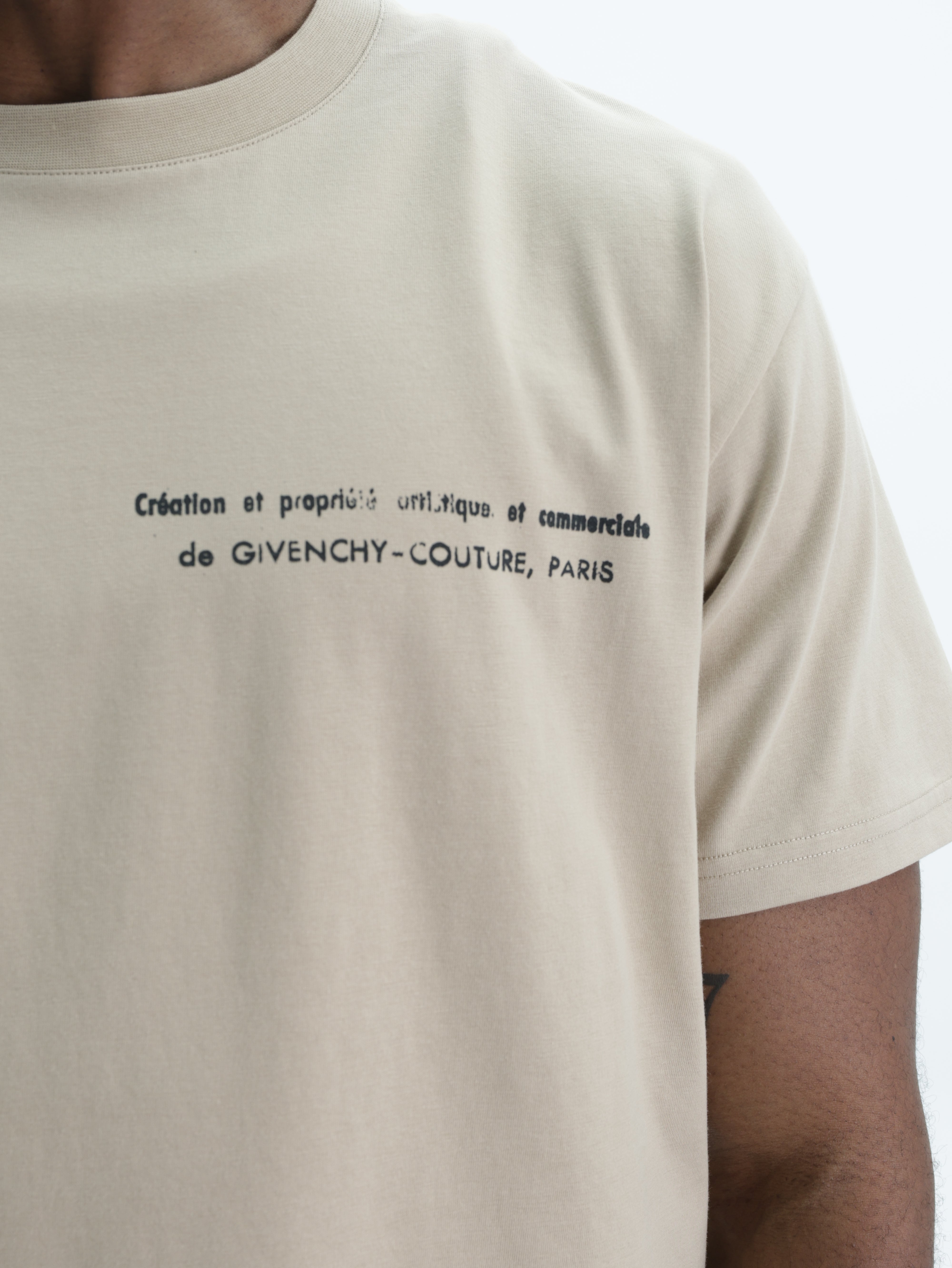 Givenchy T-Shirt Black Print Chest Crew Beige - AL Capone Premium