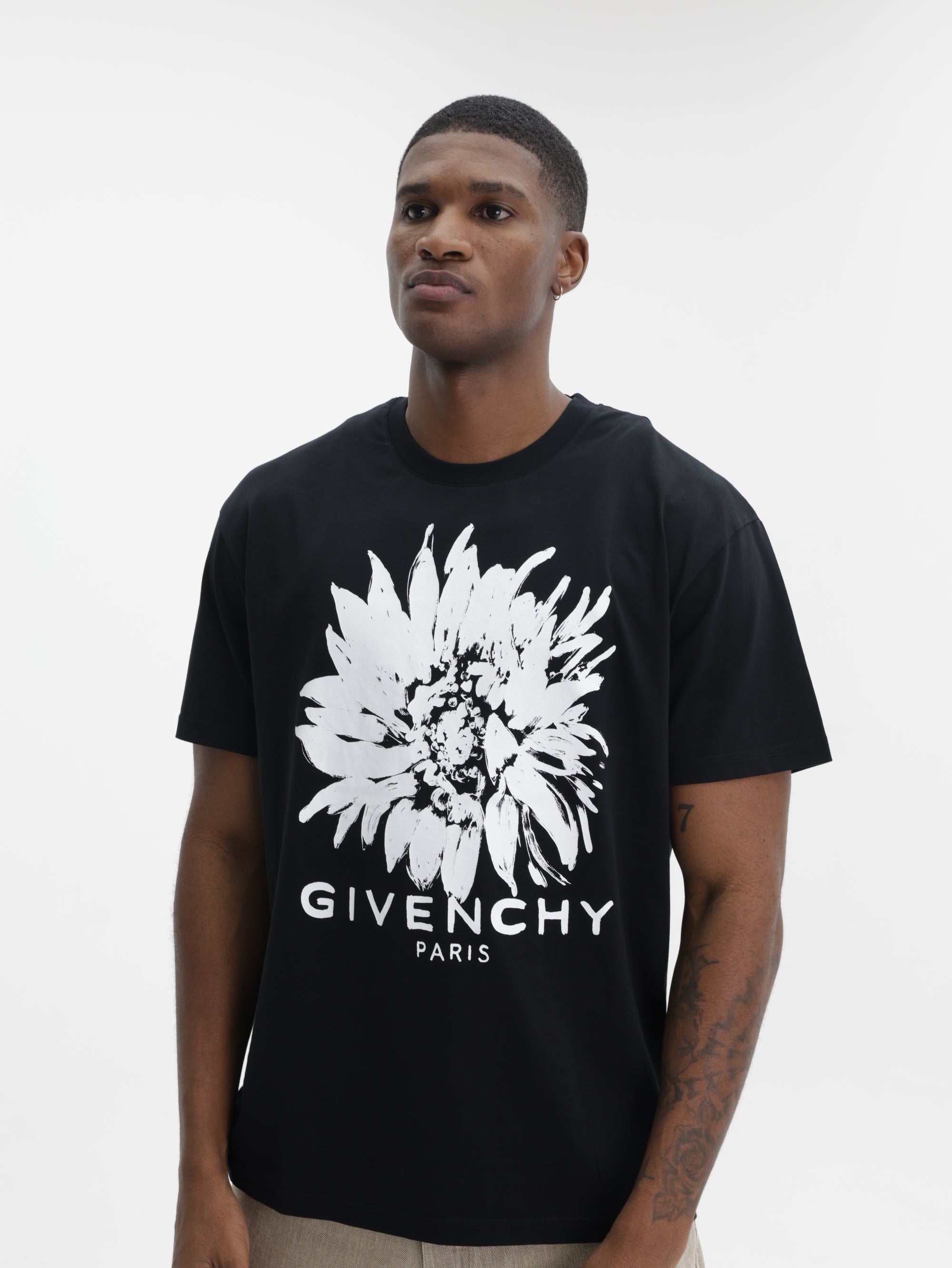 Givenchy T-Shirt Flower White Print Black