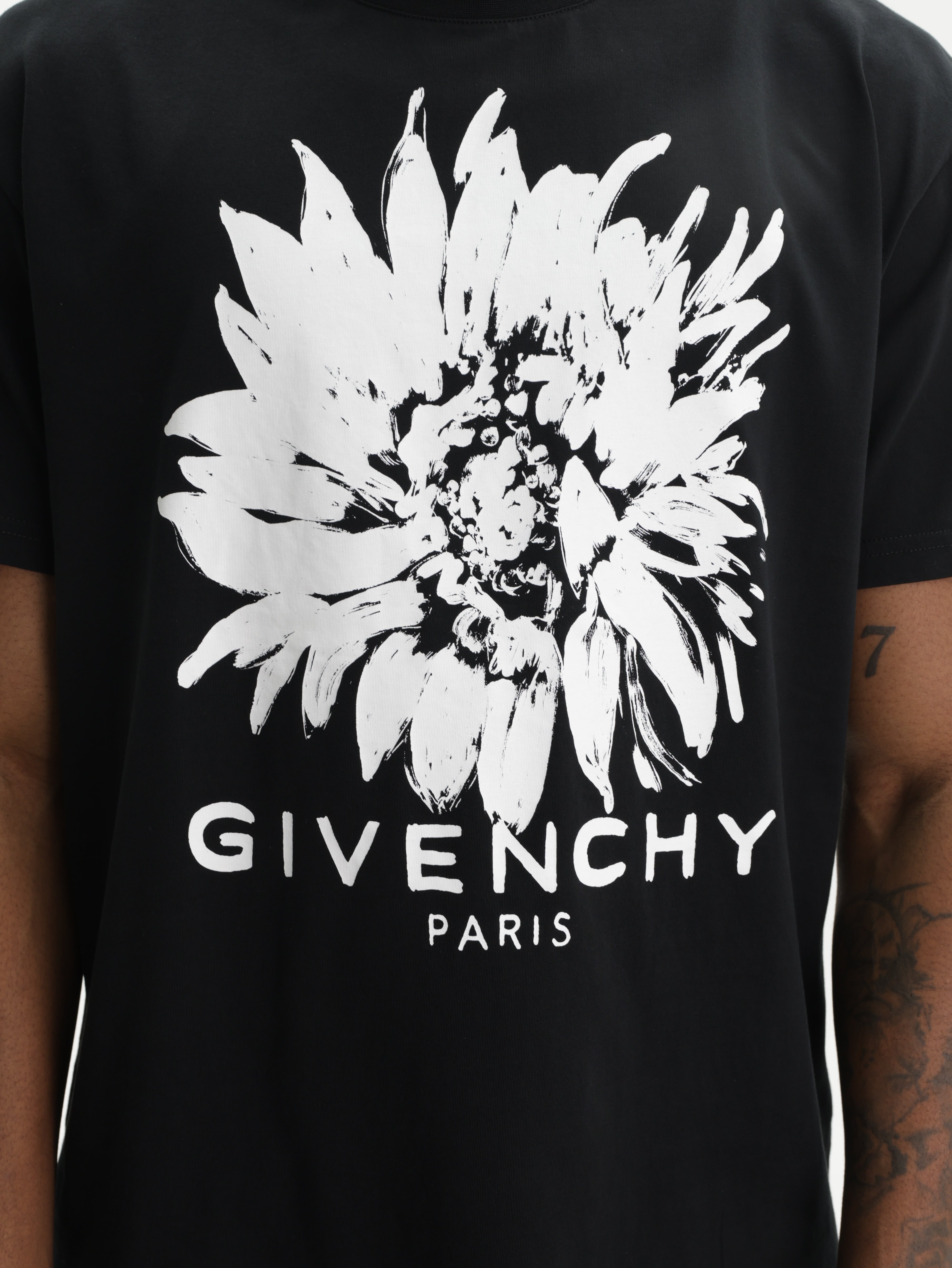 Givenchy T-Shirt Flower White Print Black - AL Capone Premium