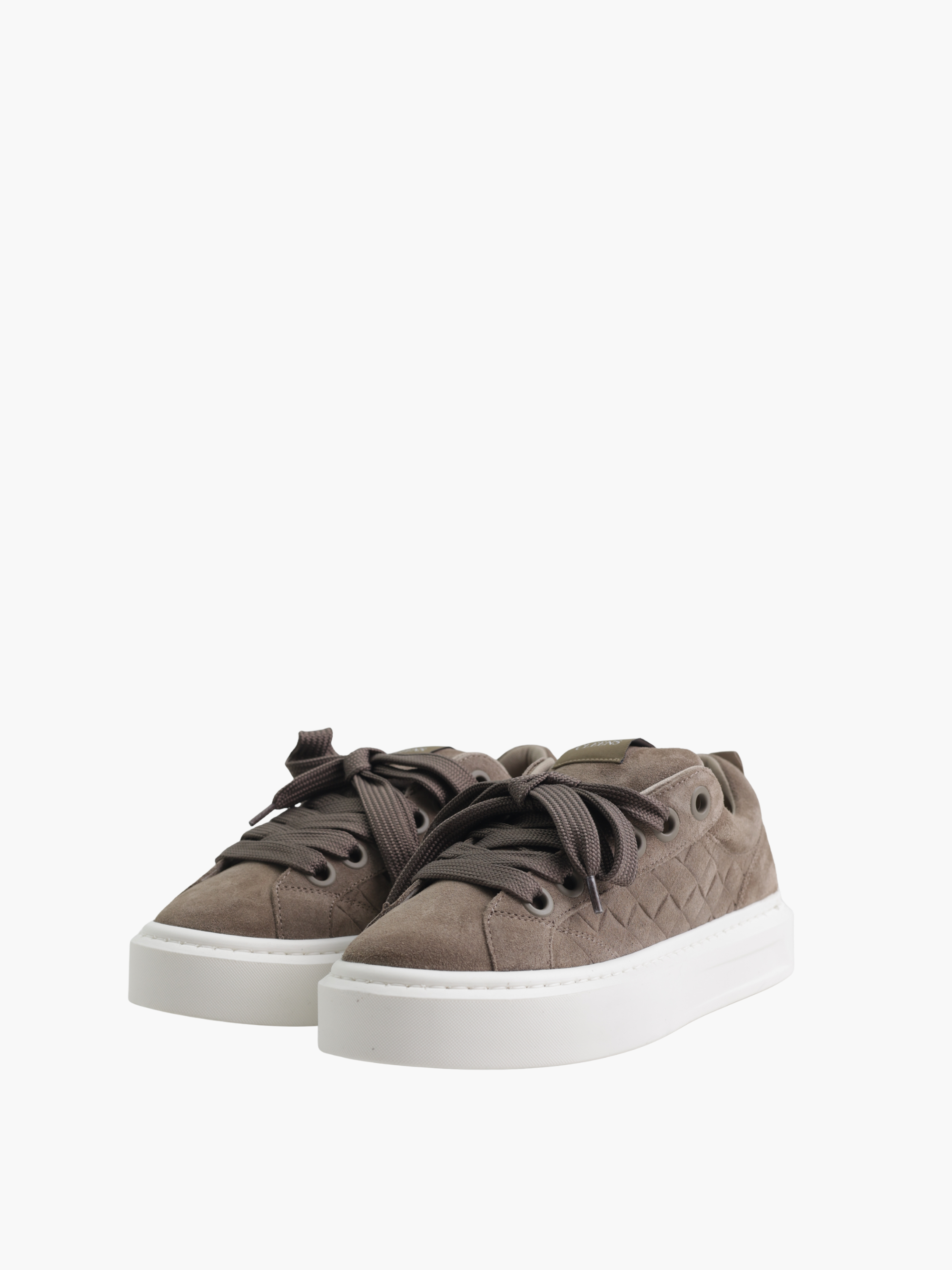 Cleens Sneaker C50 Suede White Sole Chocolate Brown