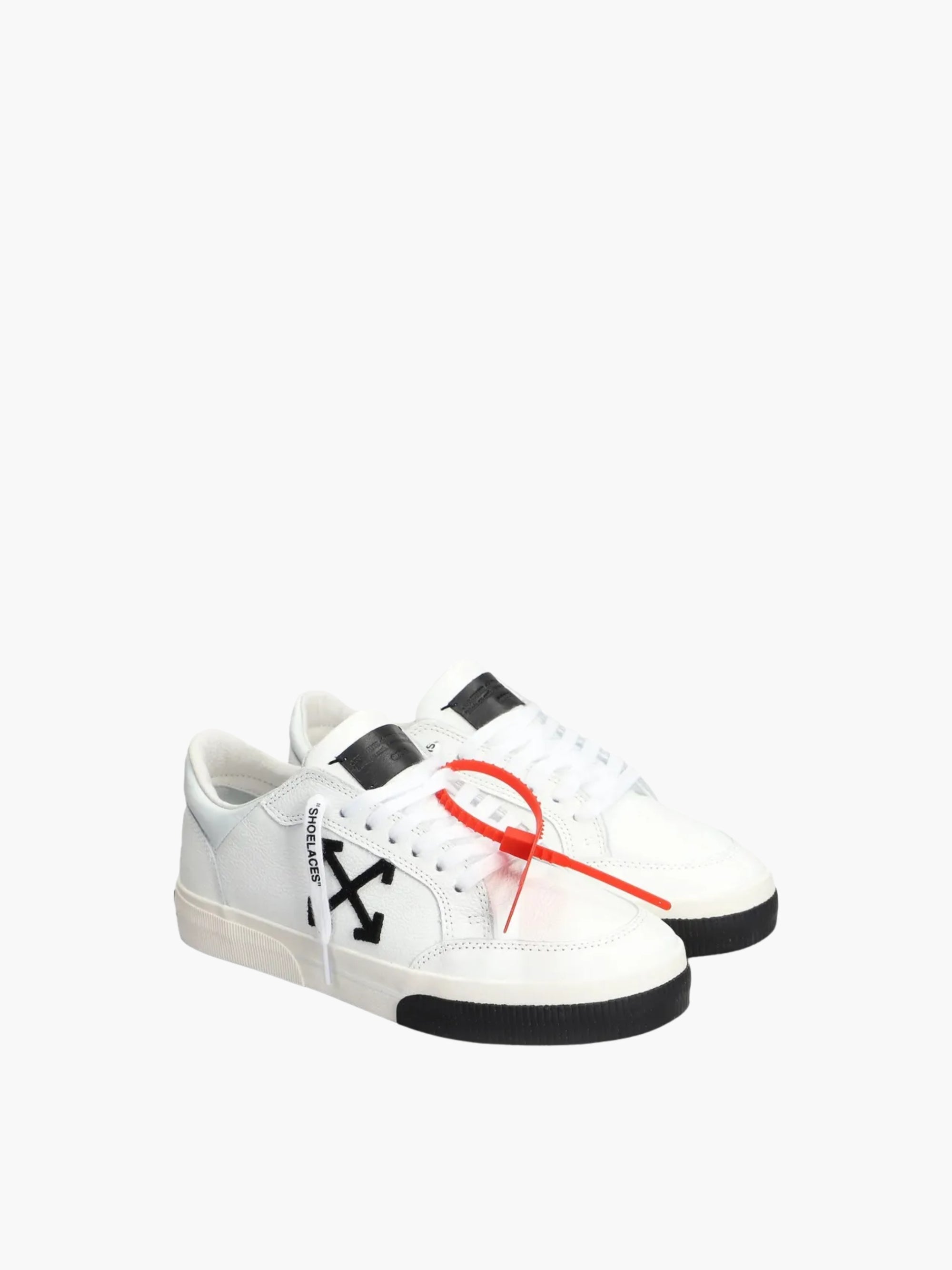 Off-white Sneakers Ows108 M-vulc Low Black/White