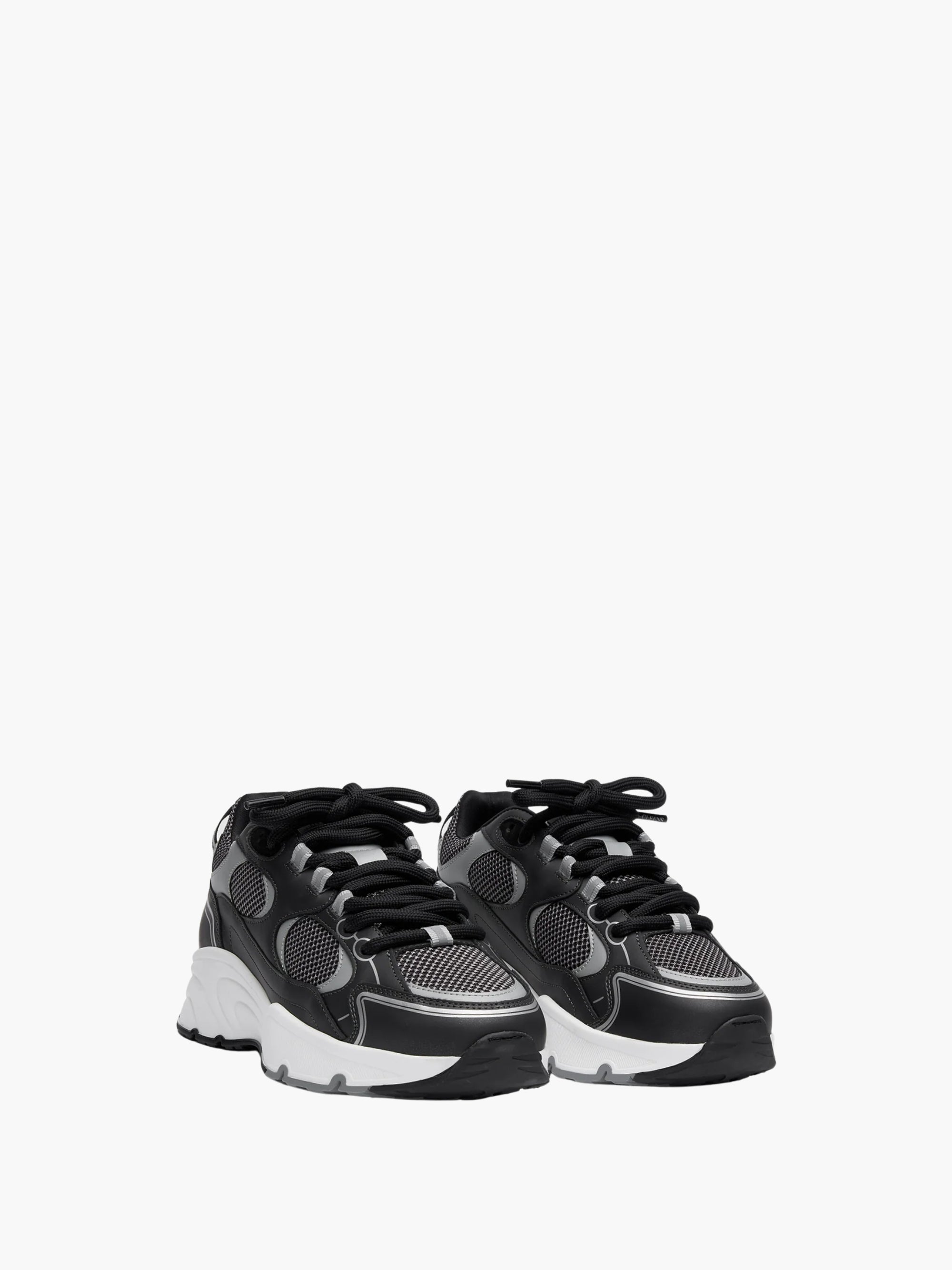 Cleens Sneakers C18 White Sole Plain Lace Up Black