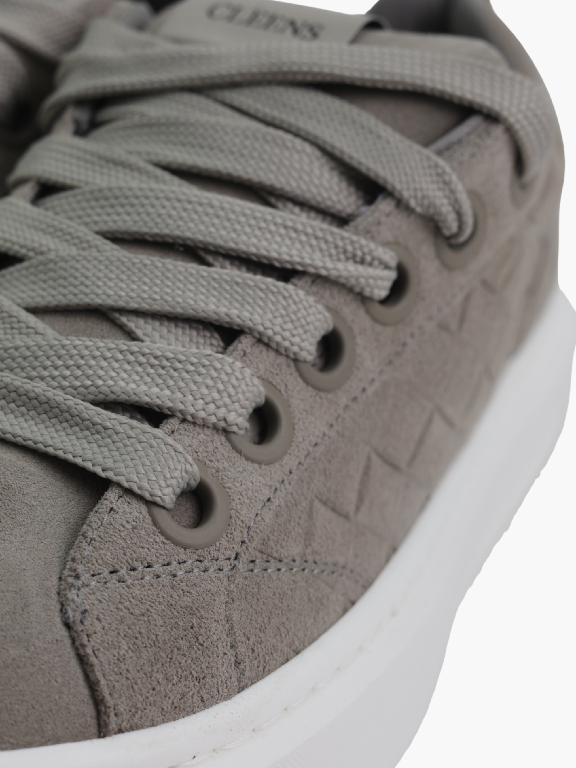Cleens Sneaker C49 Suede White Sole Grey